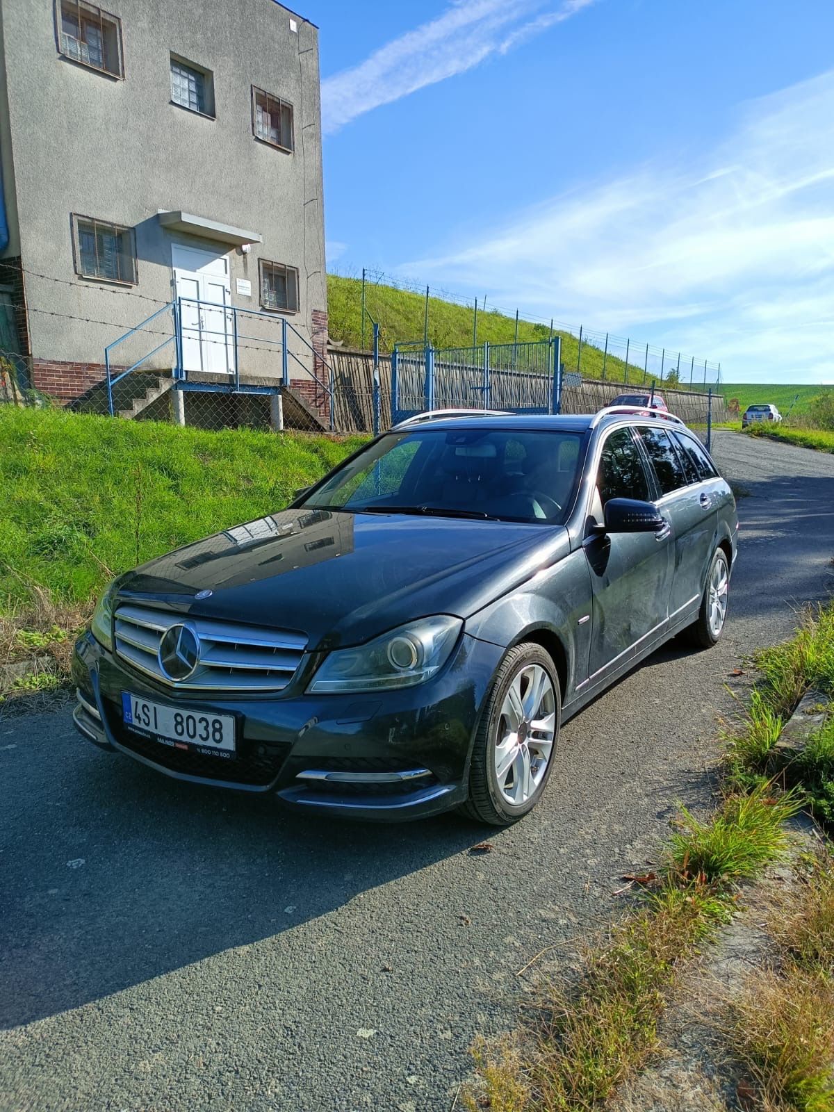 Mercedes-Benz Třídy C, Mercedes Benz C220 CDI - fotka 2