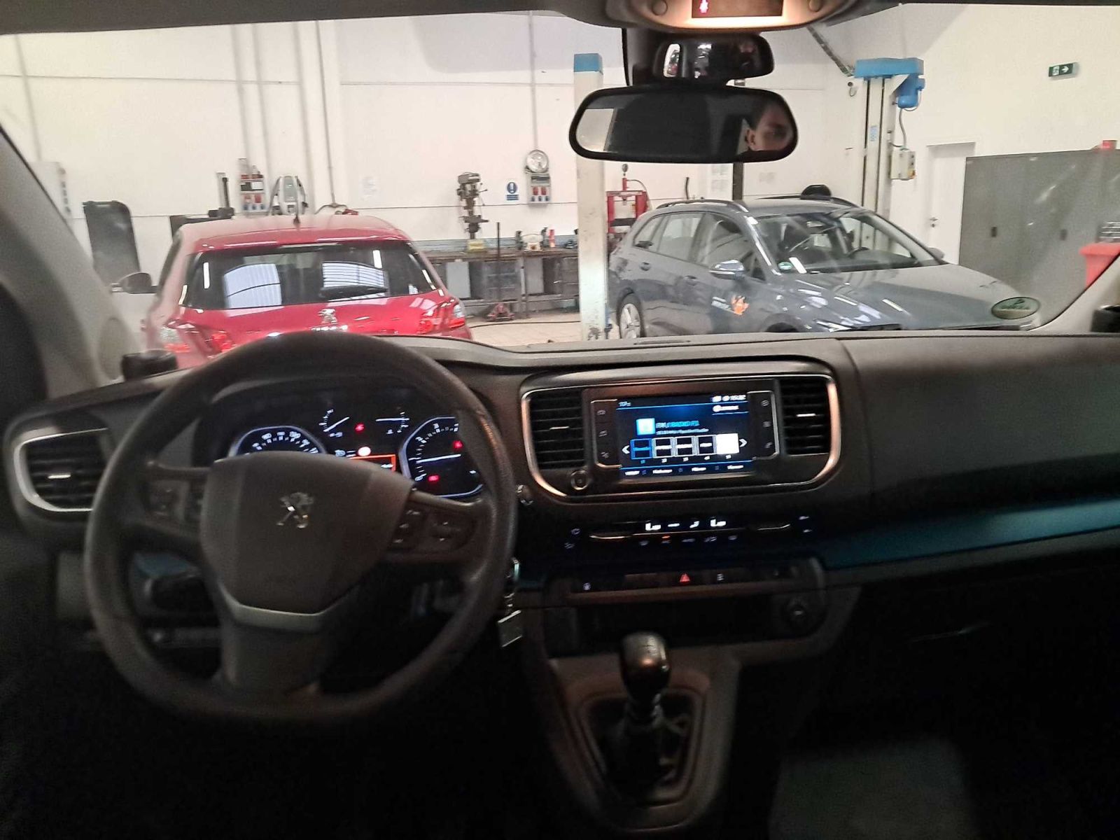 Peugeot Traveller, 2.0 BlueHDi, Klima, ČR - fotka 3