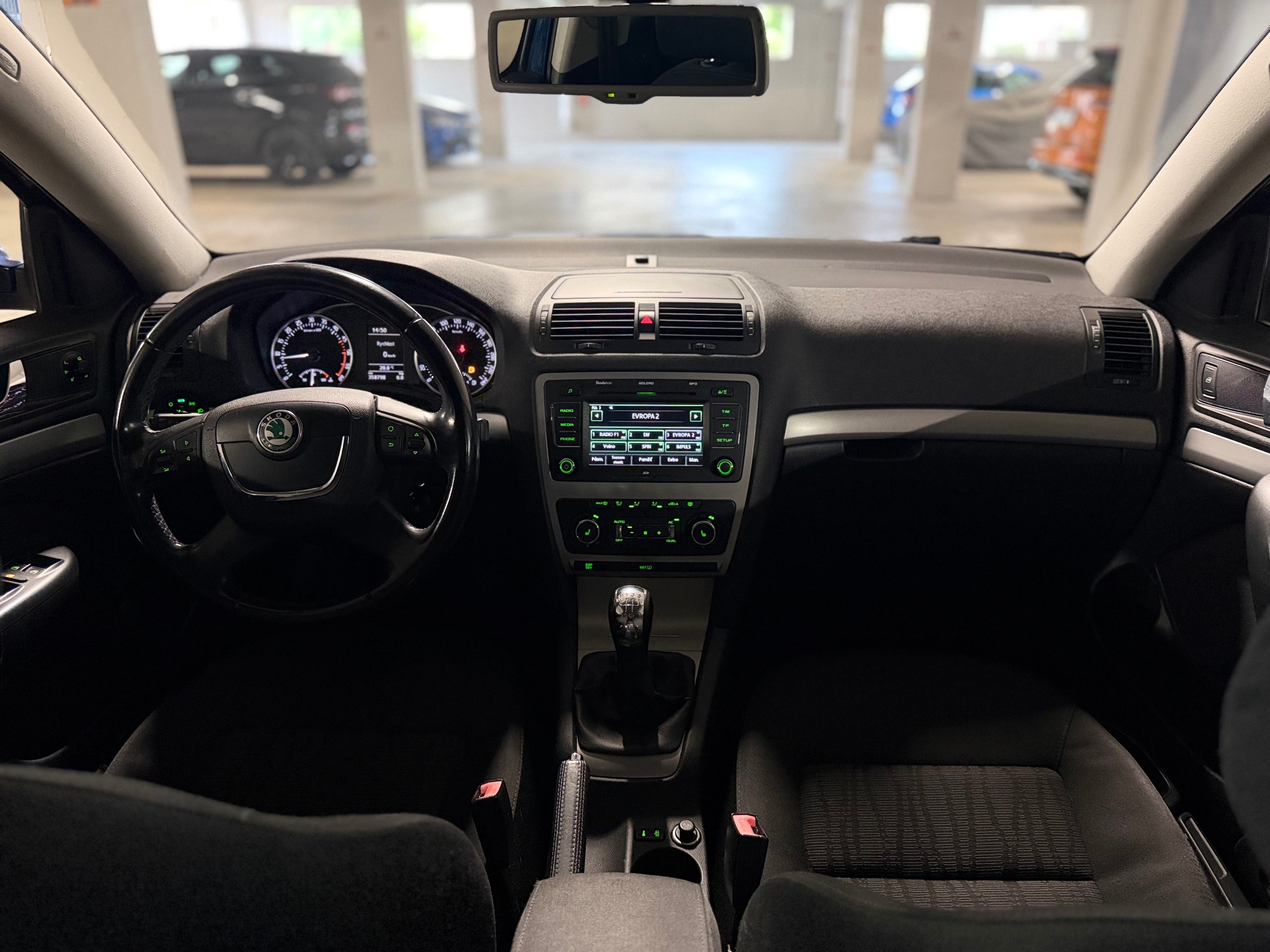 Škoda Octavia, Škoda Octavia, 1.6 TDI - fotka 6