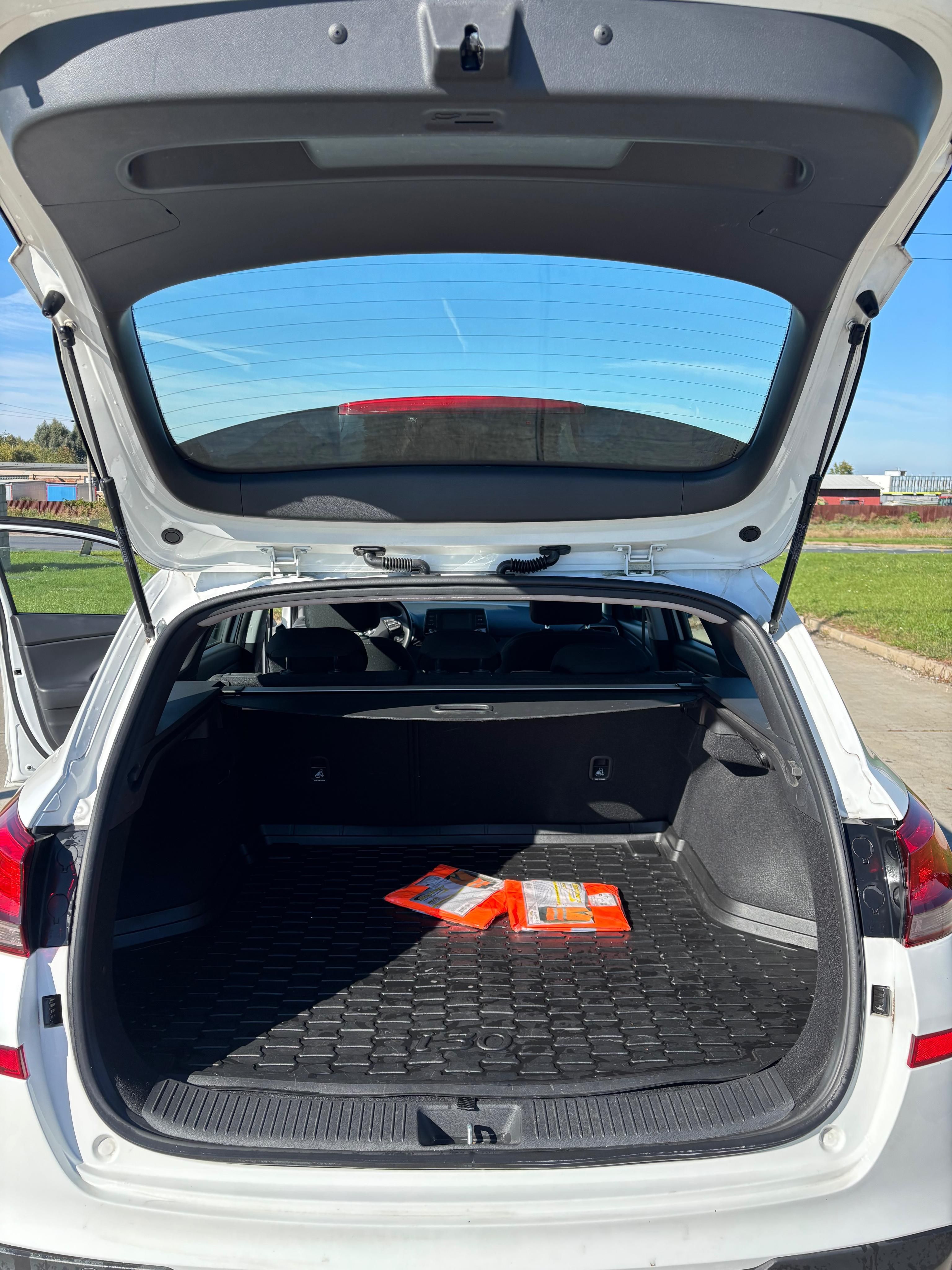 Hyundai i30, NAJETO 141000KM ODPOČET DPH - fotka 5