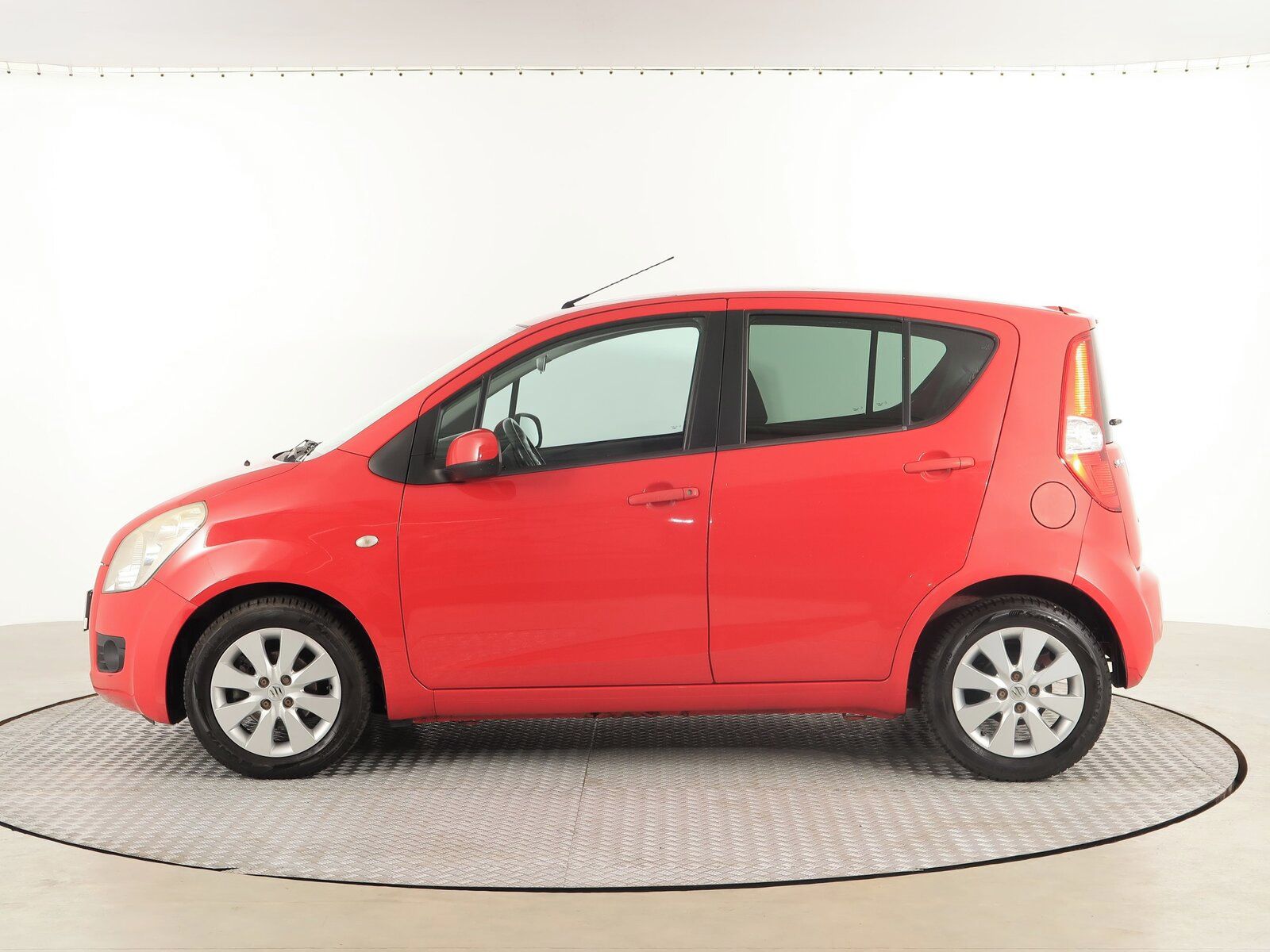 Suzuki Splash, 1.2 16V, jezdí výborně - fotka 3