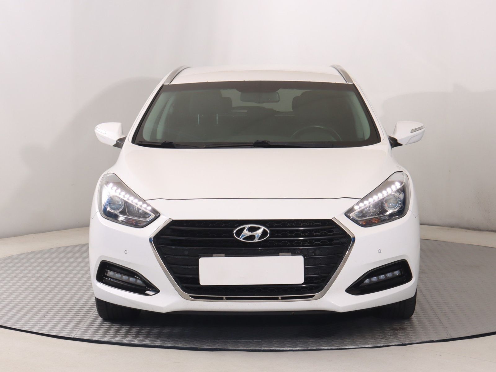 Hyundai i40, 1.7 CRDi, Automat, Serv.kniha - fotka 2