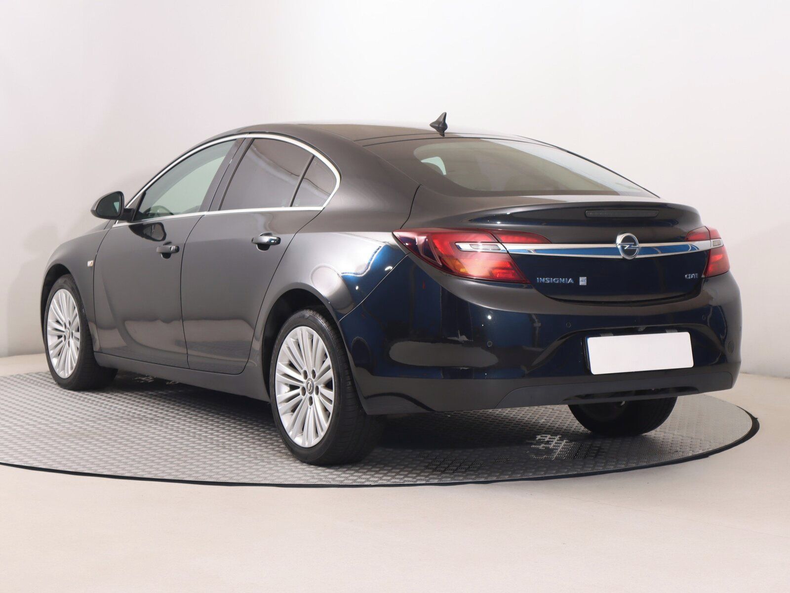 Opel Insignia, 2.0 CDTI, Automat - fotka 4