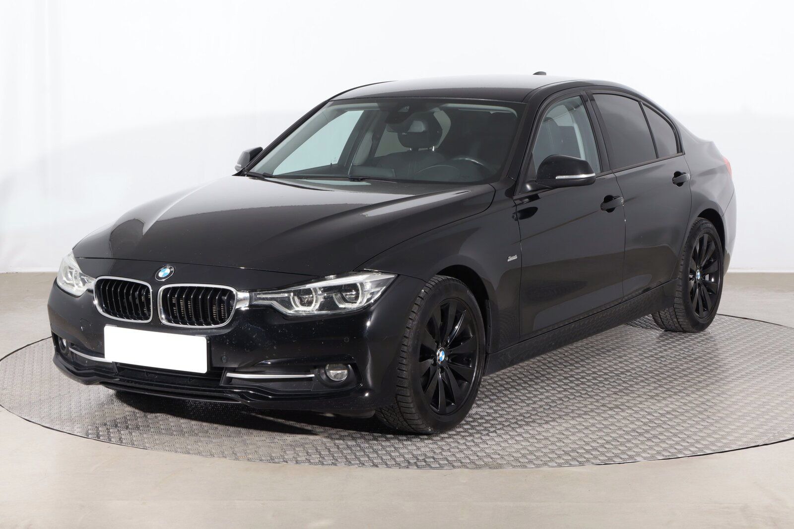 BMW Řada 3, 320 d, Serv.kniha - fotka 2