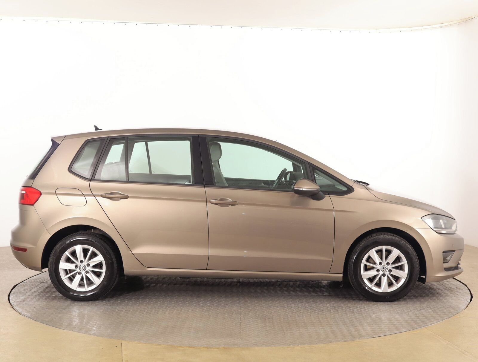 Volkswagen Golf Sportsvan, 1.4 TSI, Serv.kniha - fotka 6