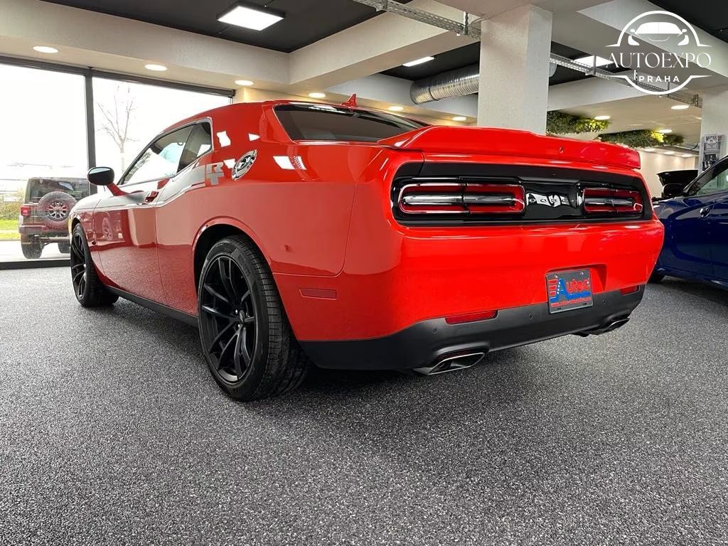 Dodge Challenger, CHALLENGER  R/T-5.7L-V8 HEMi - fotka 4