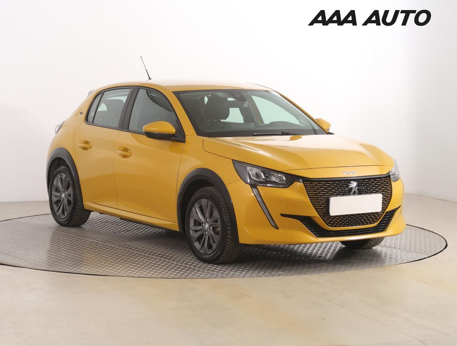 Peugeot 208, 50 kWh, SoH 90%, Automat