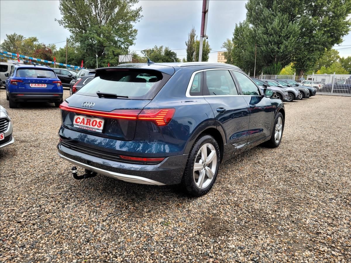 Audi e-tron, 55,95KWH,4x4,SOH 90,6% - fotka 6