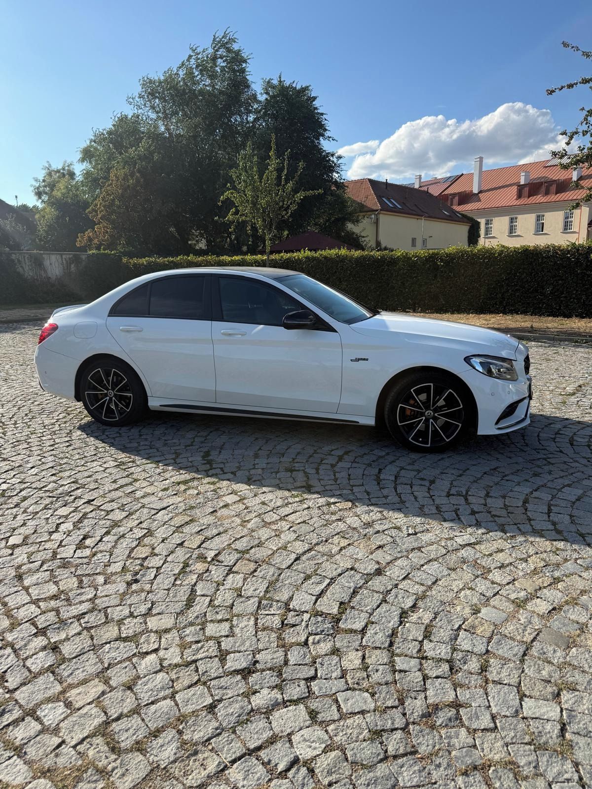 Mercedes-Benz Třídy C, C 220d, AMG paket - fotka 3