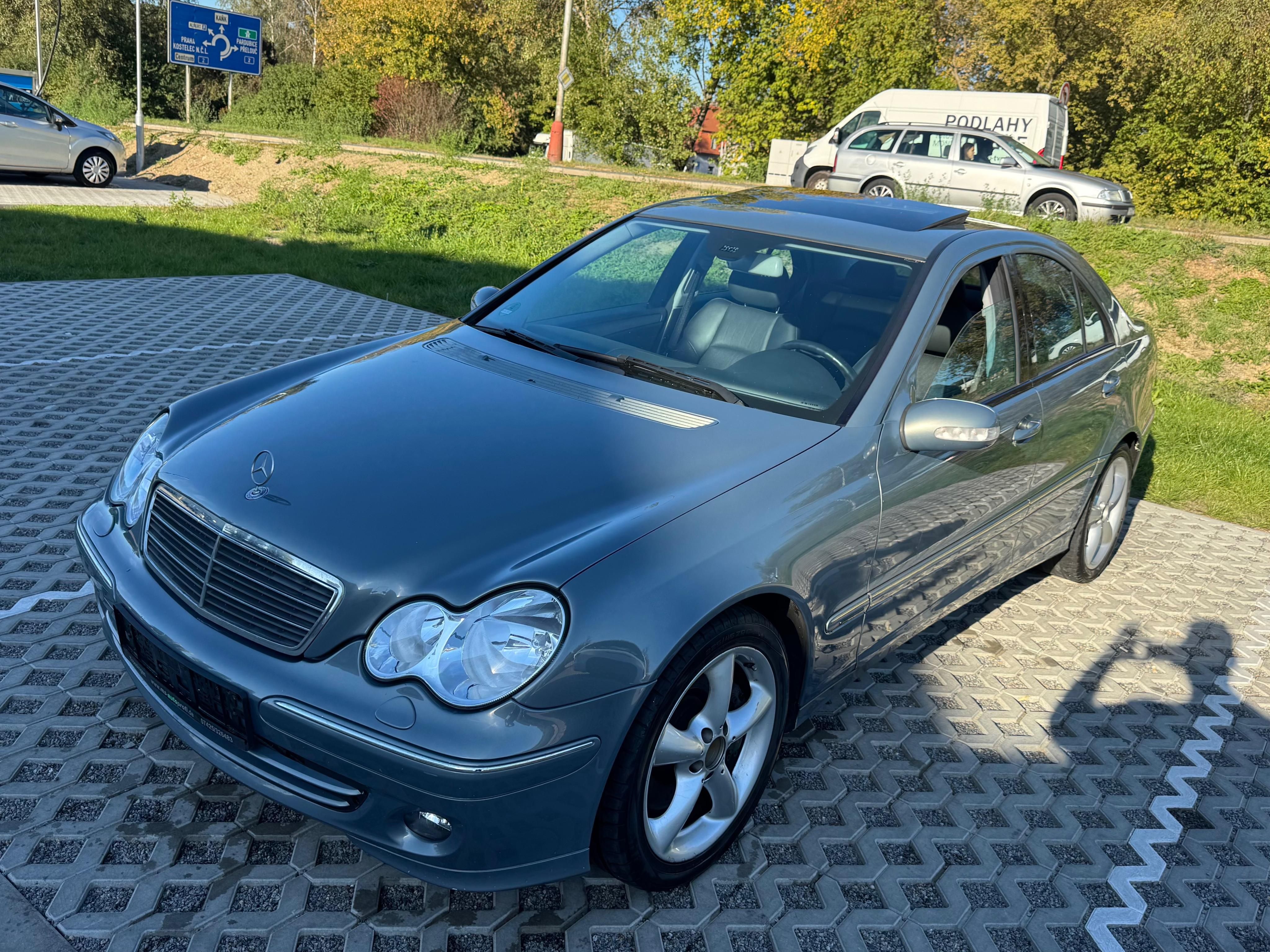 Mercedes-Benz Třídy C, 230 Kompressor 141kW.Sport - fotka 6