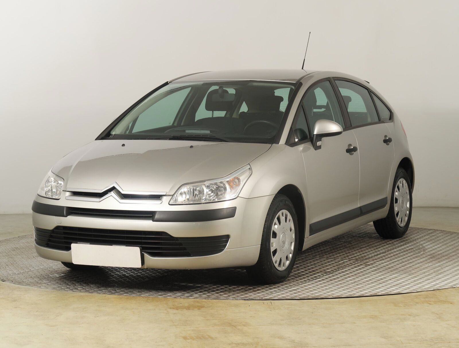 Citroën C4, 1.4 16V, po STK - fotka 2