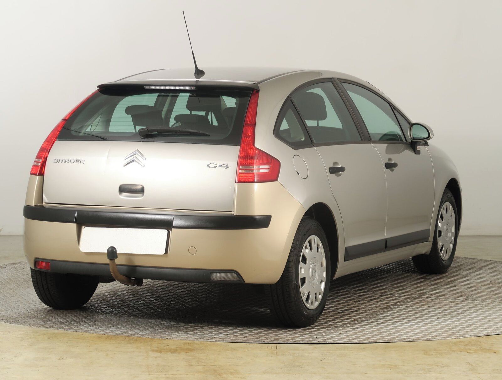 Citroën C4, 1.4 16V, po STK - fotka 5