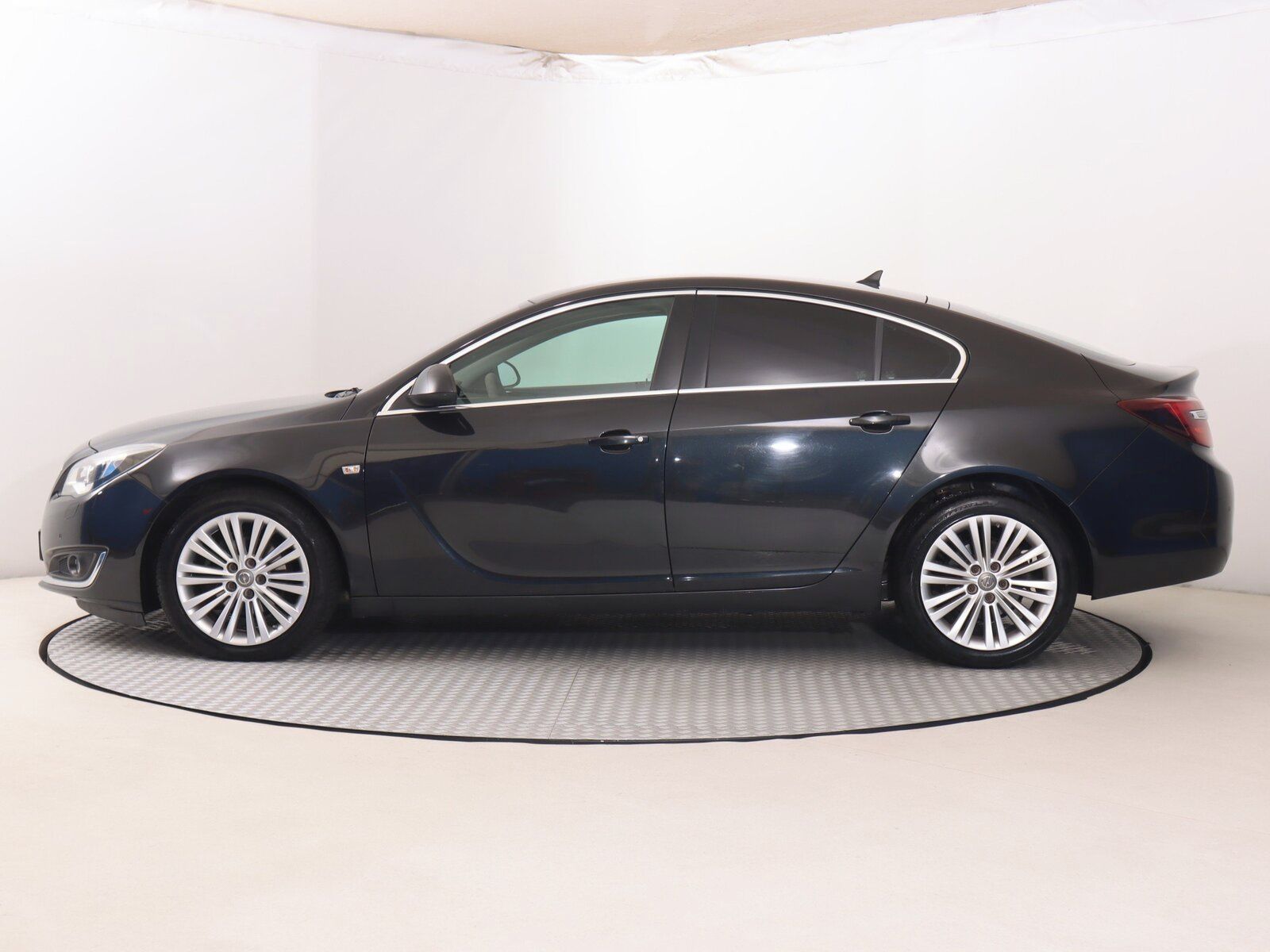 Opel Insignia, 2.0 CDTI, Automat - fotka 3