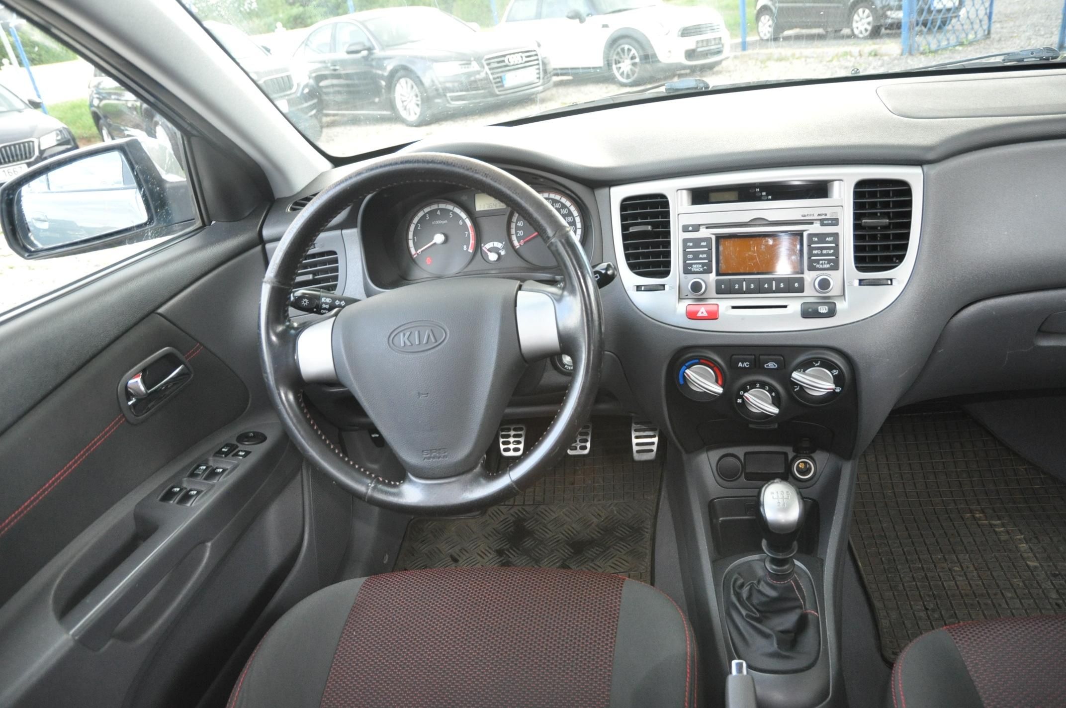Kia Rio, 1.4i 71kW 5dv. - fotka 5