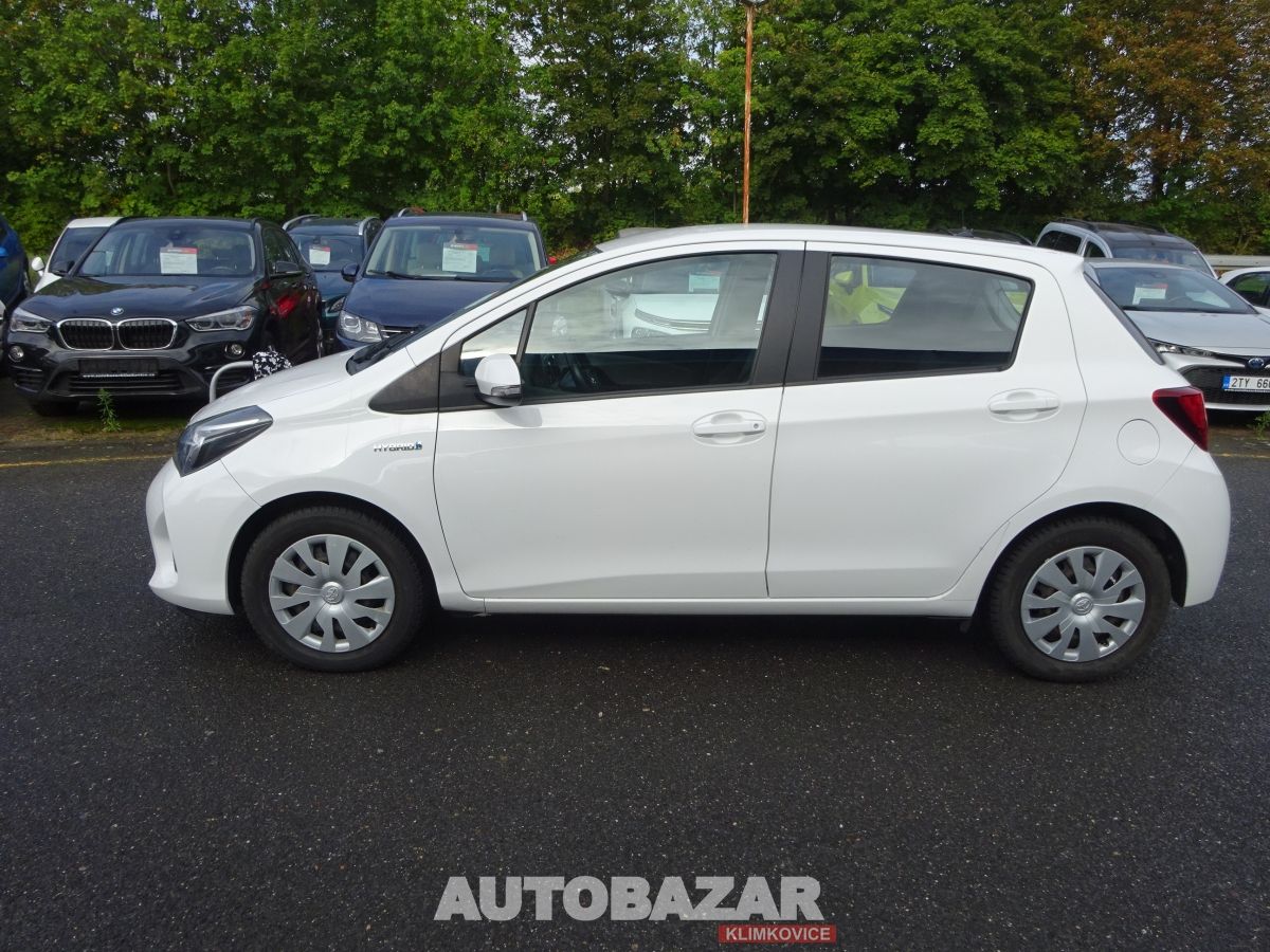 Toyota Yaris, 1,5HYBRID,1 MAJIT.,GARANCE KM - fotka 4
