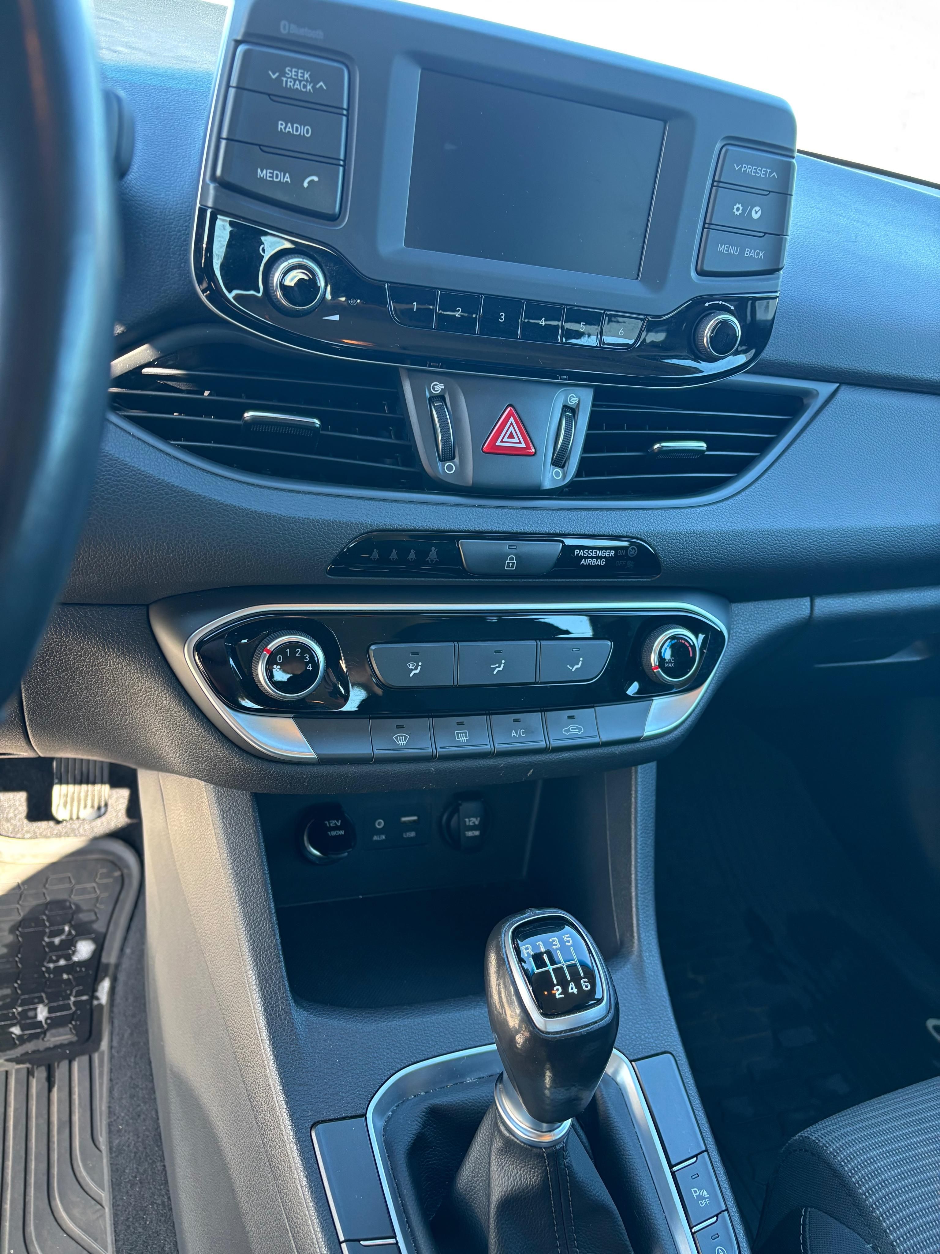 Hyundai i30, NAJETO 141000KM ODPOČET DPH - fotka 6