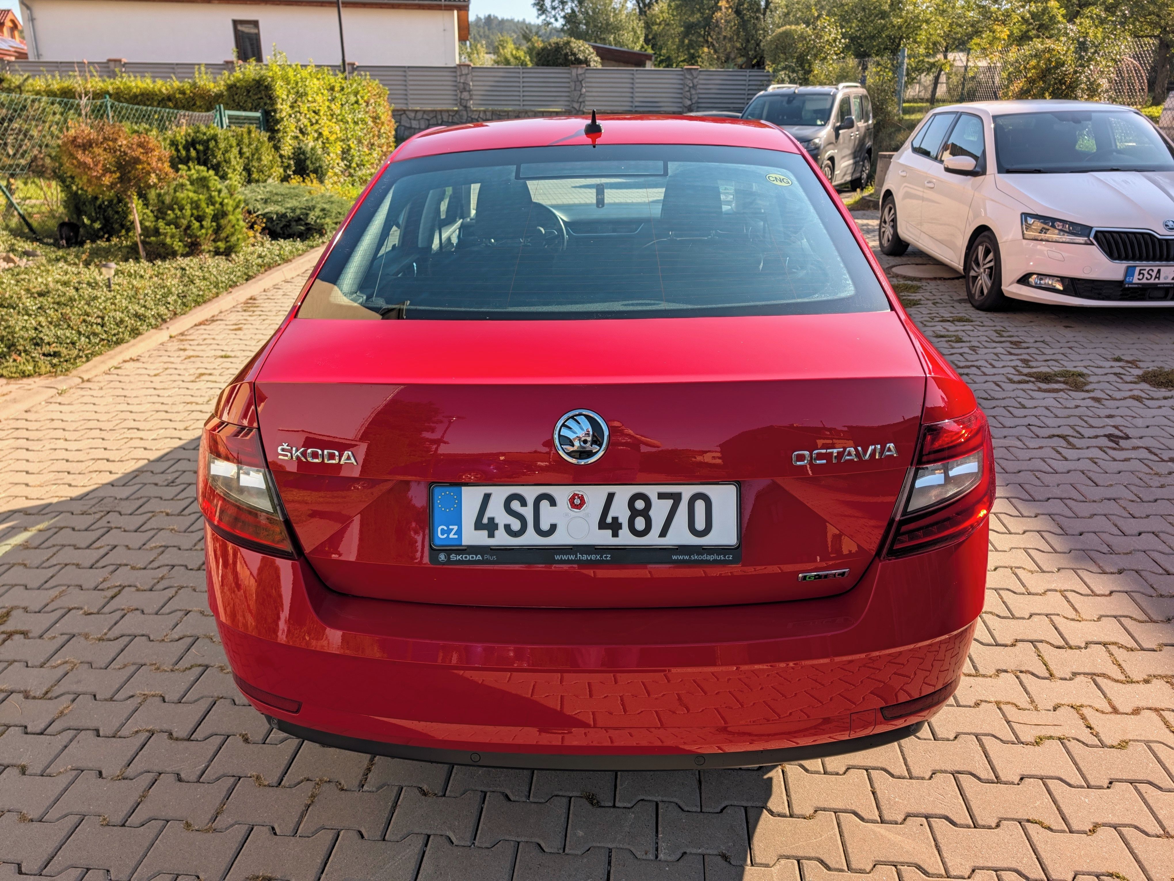 Škoda Octavia, 1.4 TSI CNG, top stav - fotka 5
