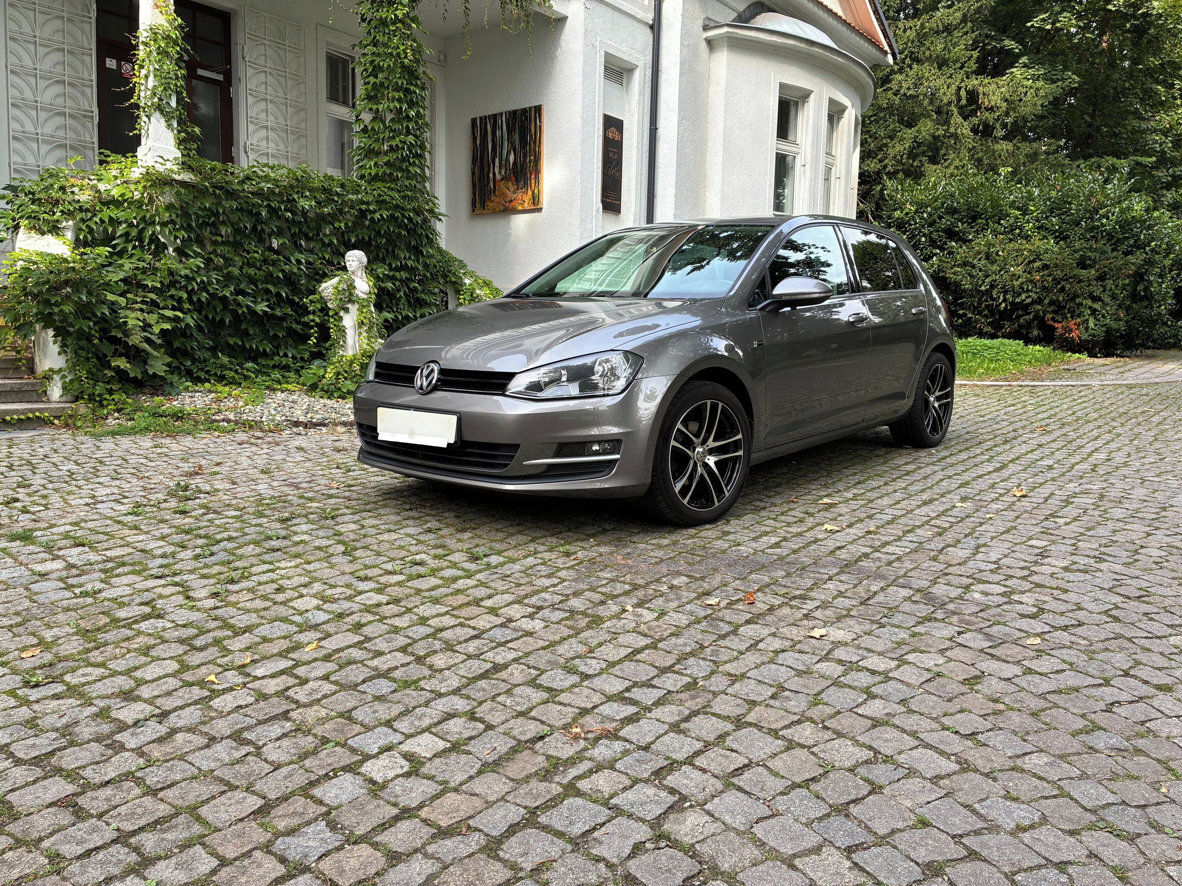 Volkswagen Golf, Volkswagen Golf 1,2.77kw. - fotka 2