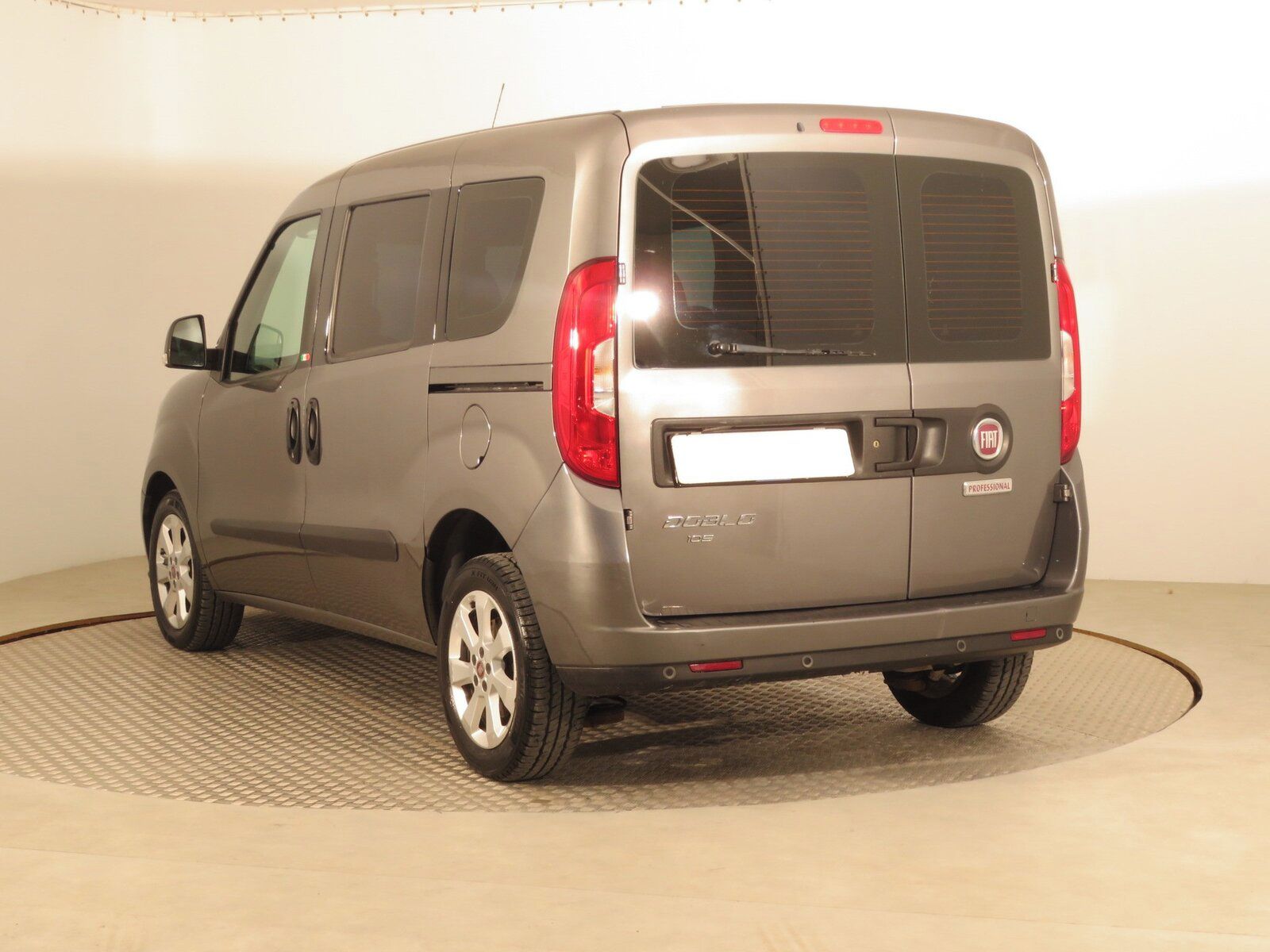 Fiat Dobló, 1.6 MultiJet, 5Míst, ČR - fotka 4