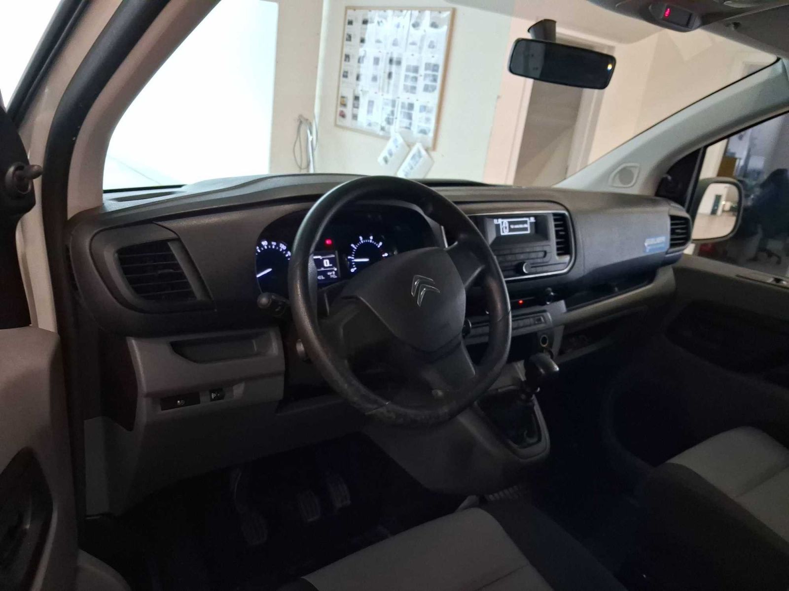 Citroën SpaceTourer, 1.5 BlueHDi, Klima, ČR, 1Maj - fotka 3