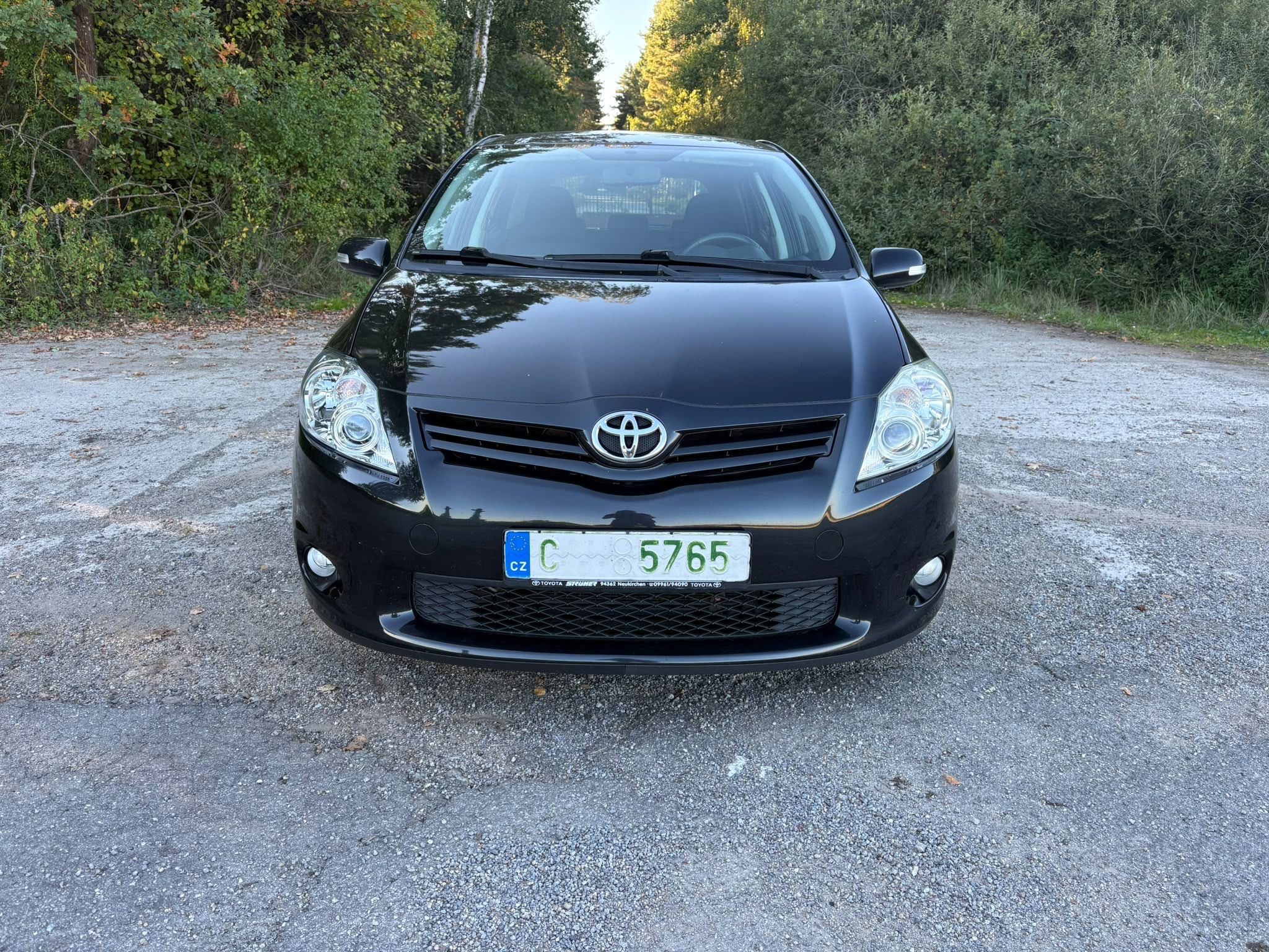 Toyota Auris, 1,33 16V VVTi 73 KW Plný ser - fotka 2