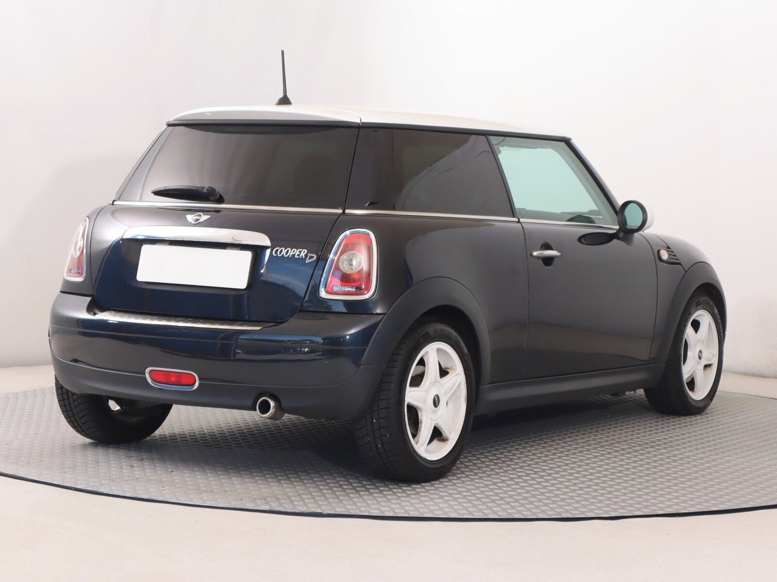 Mini Cooper, Cooper D, po STK, zamluveno - fotka 5