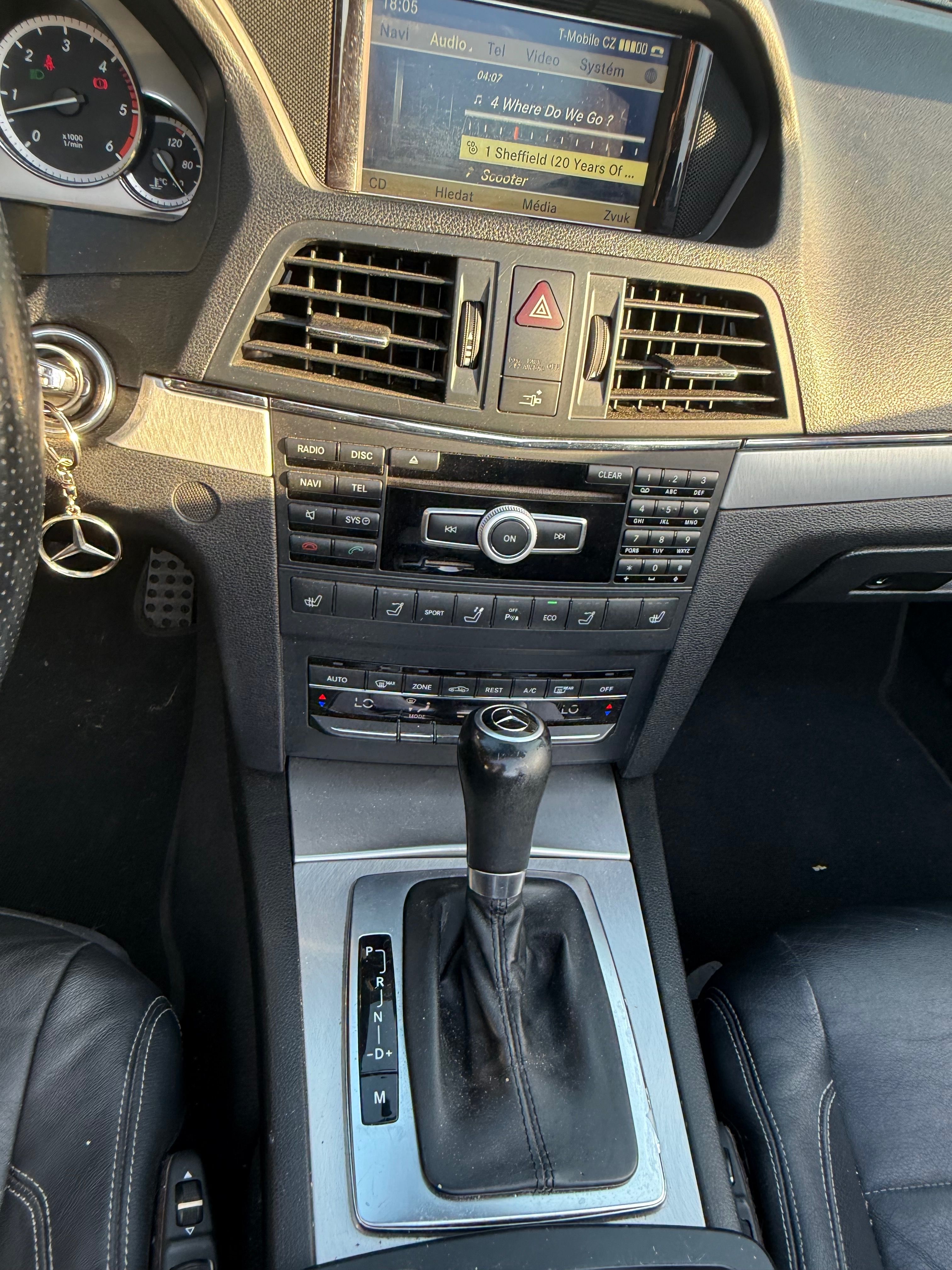Mercedes-Benz Třídy E, E 350CDI najeto 130000km!!! - fotka 3