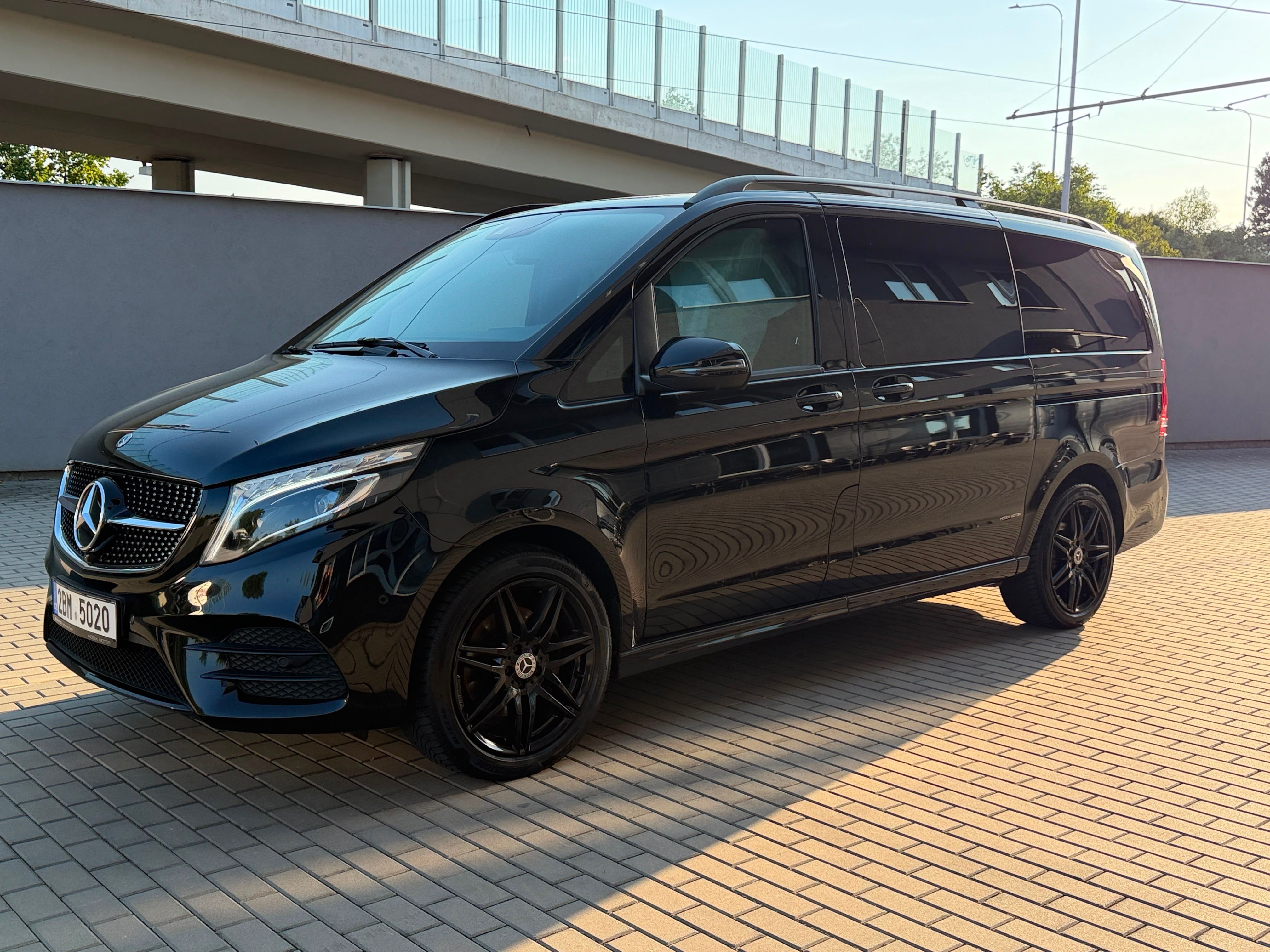 Mercedes-Benz Třídy V, BRABUS 195 KW! - fotka 2