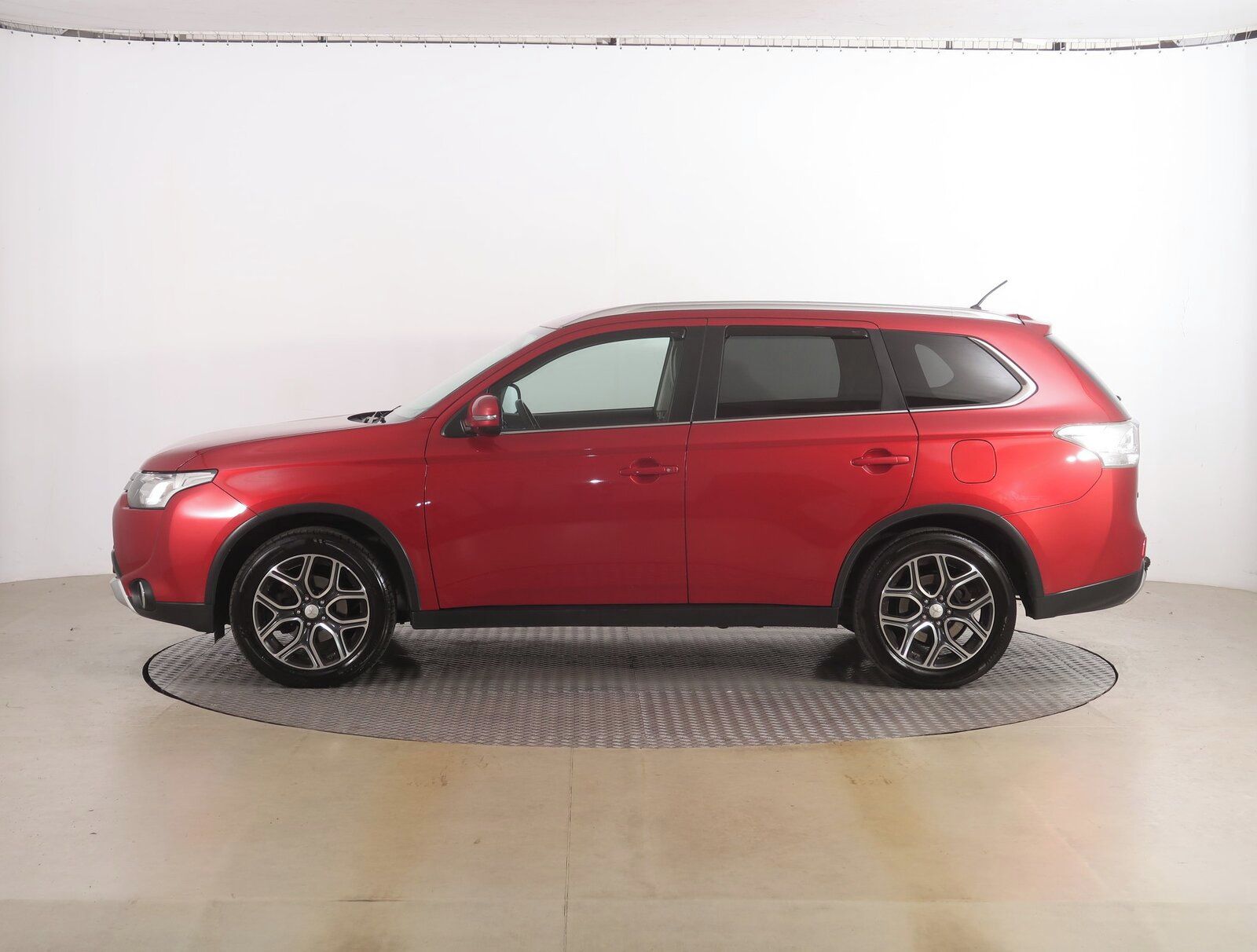 Mitsubishi Outlander, 2.2 DI-D, 4X4, Automat - fotka 3