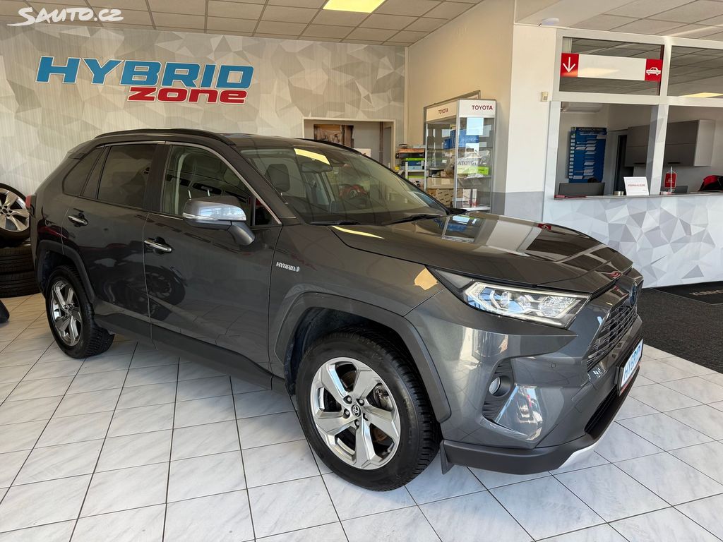 Toyota Rav4, fotka 5