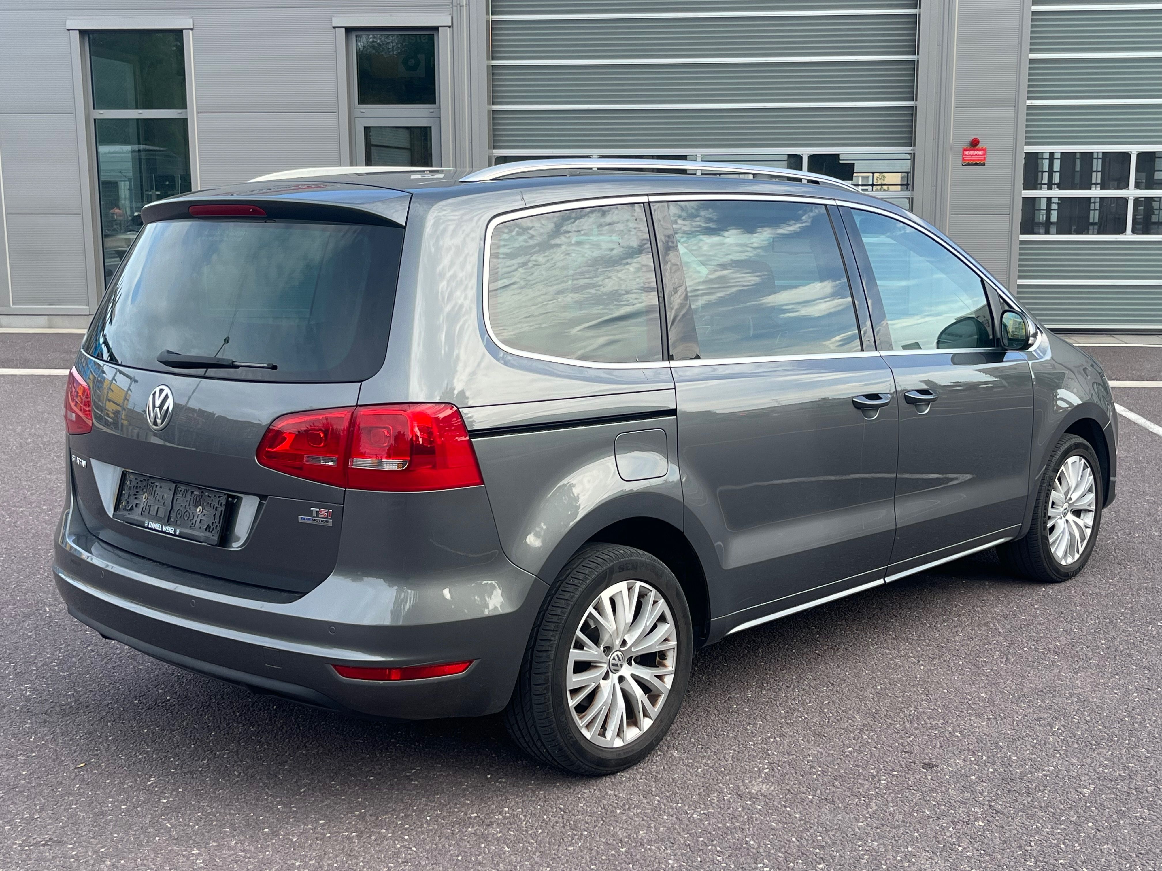 Volkswagen Sharan, 1.4TSI 110kw,CLBMT,ROZVODY,S.K - fotka 4