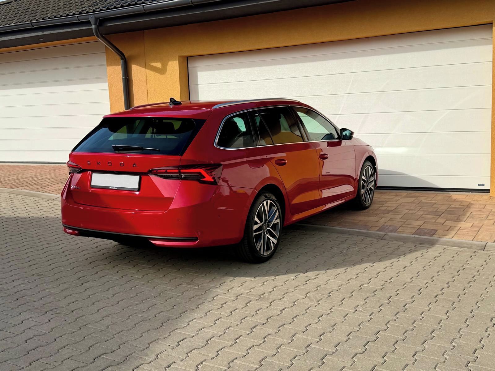Škoda Octavia, 2.0TDI DSG Selection Exclusive - fotka 6