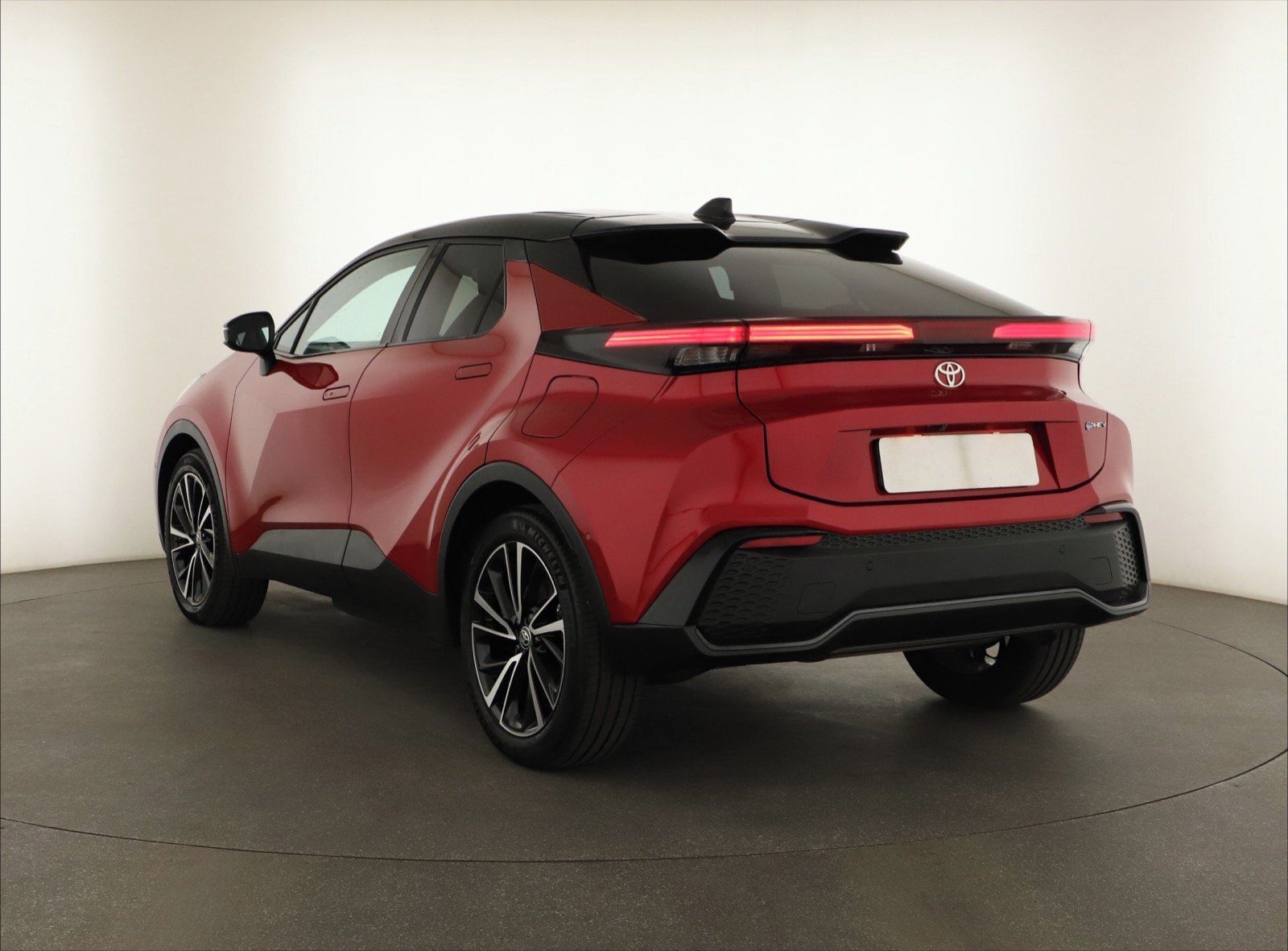 Toyota C-HR, 2.0 Plug-in, Executive - fotka 4