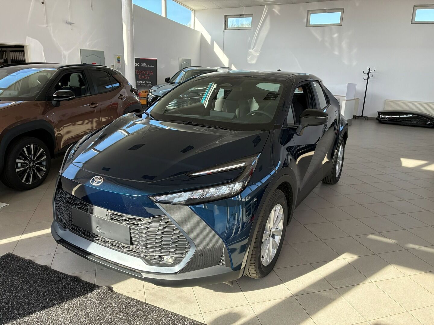 Toyota C-HR, Comfort 1,8 Hybrid 140