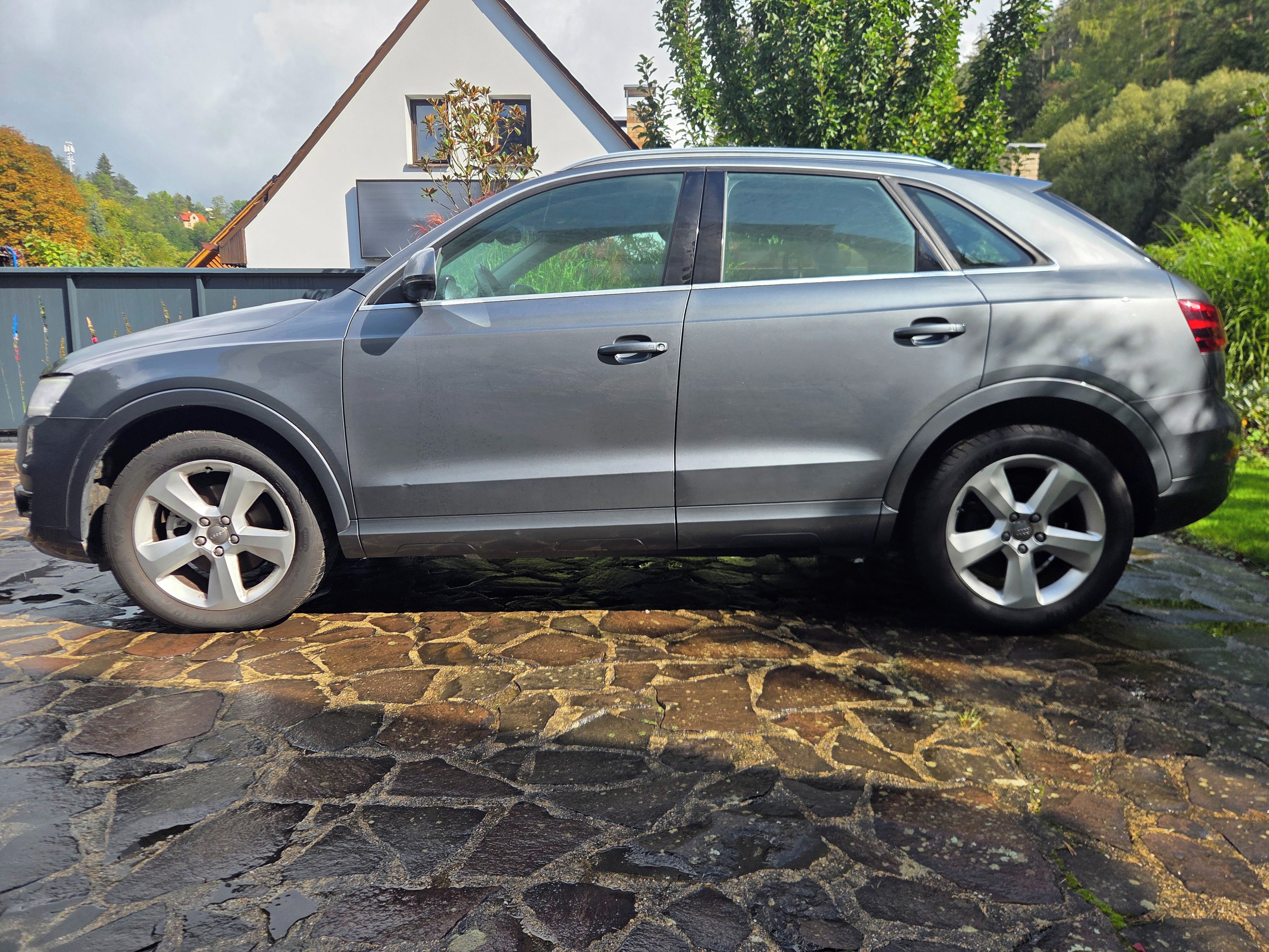 Audi Q3, Audi Q3 4x4 2013 129tis. - fotka 4