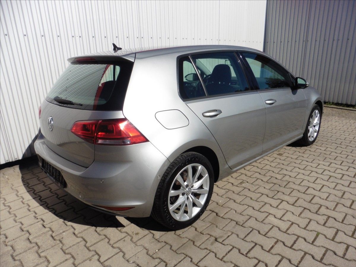 Volkswagen Golf, 1.4 TSi Highline 1.maj - fotka 4