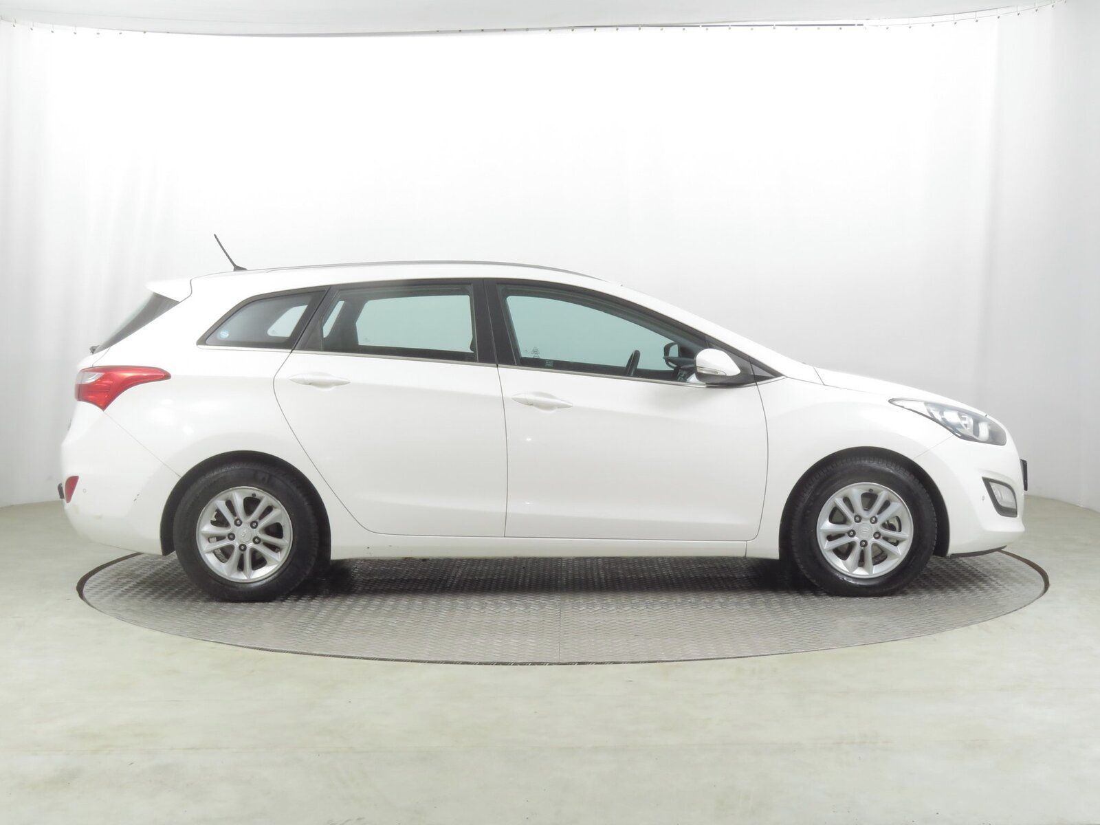 Hyundai i30, 1.6 CRDi - fotka 6