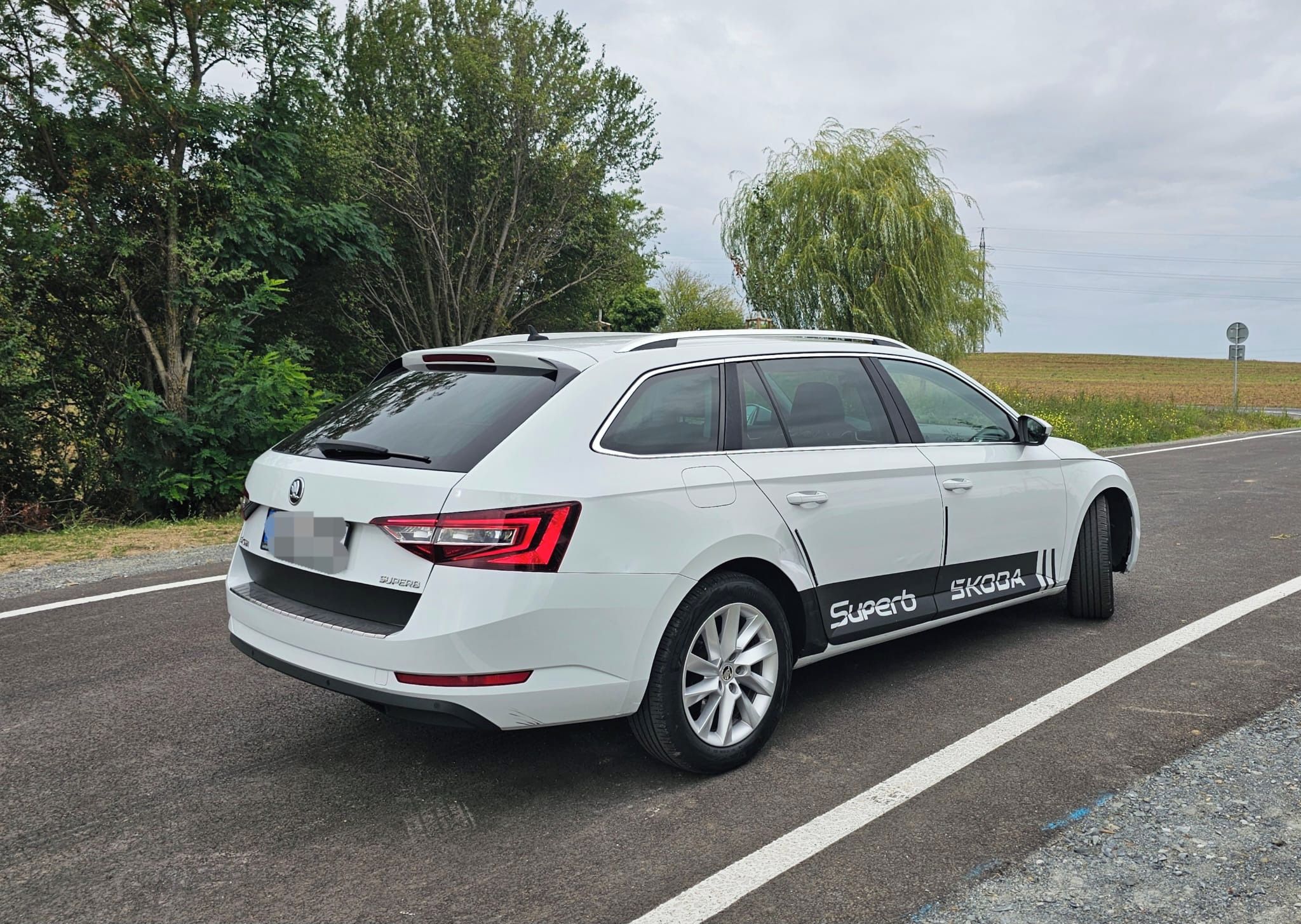 Škoda Superb, 2.0 TDI - fotka 5