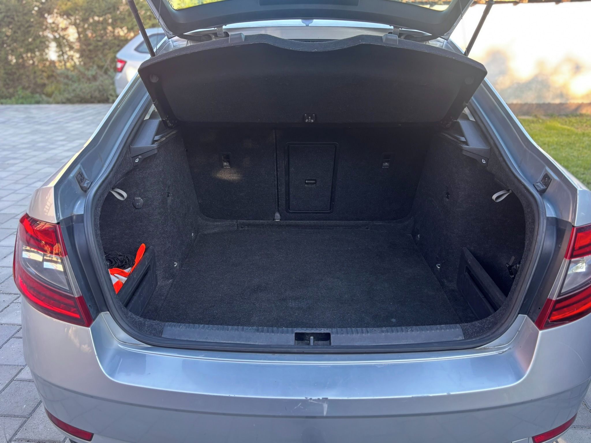 Škoda Octavia, 1.6 TDI, servisováno - fotka 2