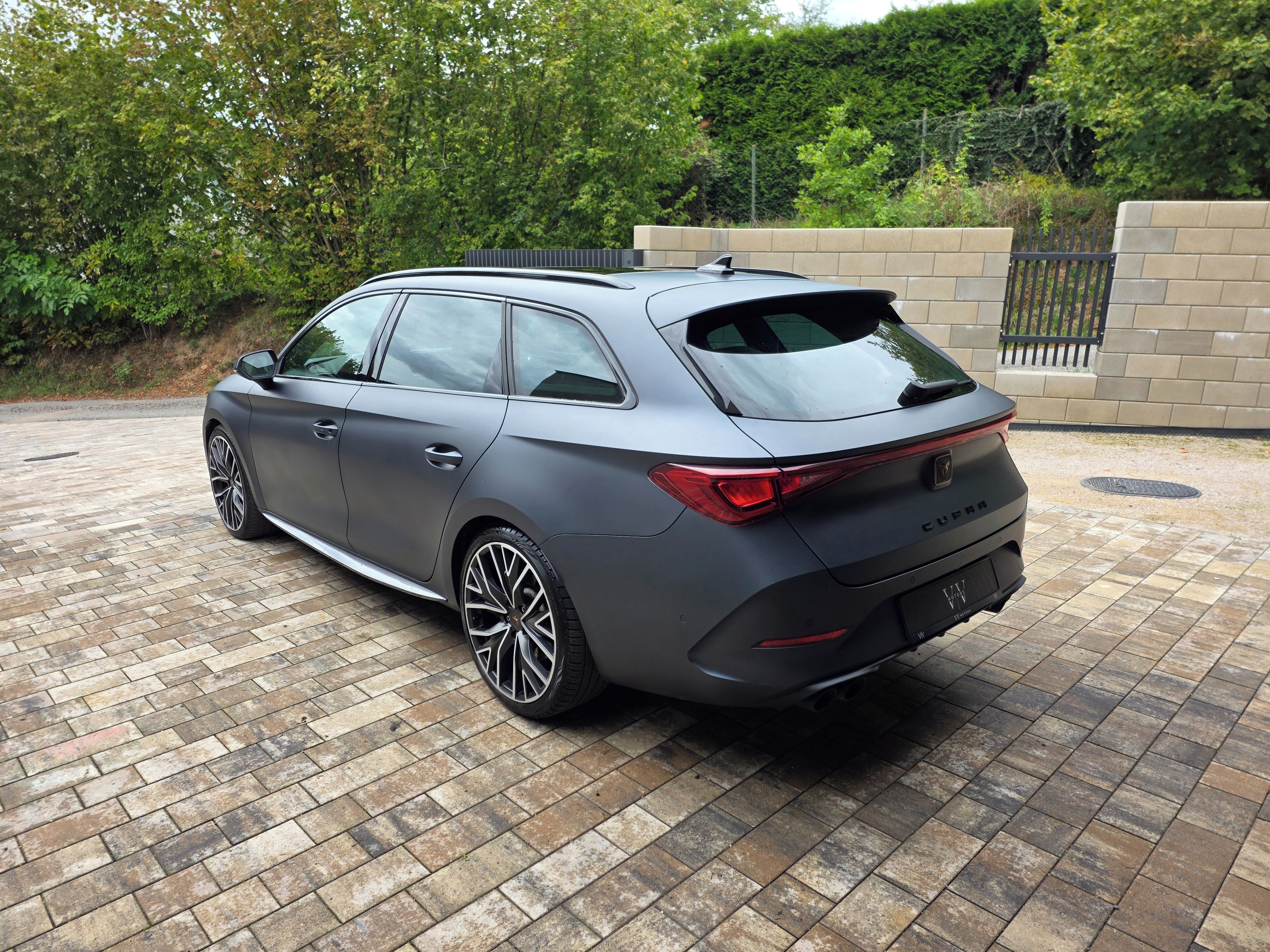 Cupra Leon, 4Drive,Matrix, Panorama, Beats - fotka 4