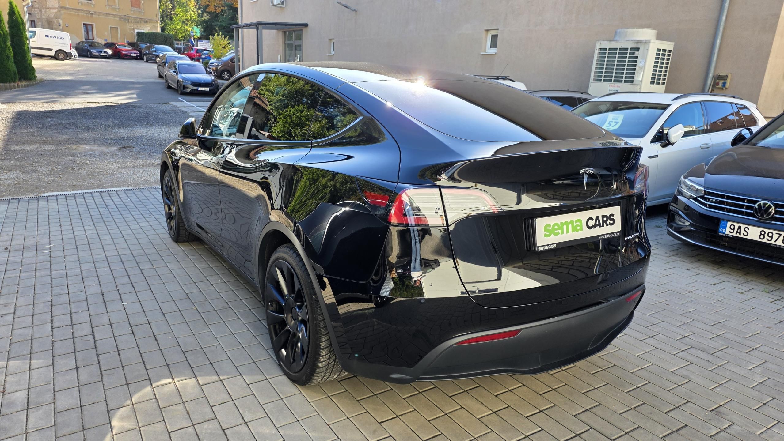 Tesla Model Y, Long Range AWD DE SoH93,6% TZ - fotka 6