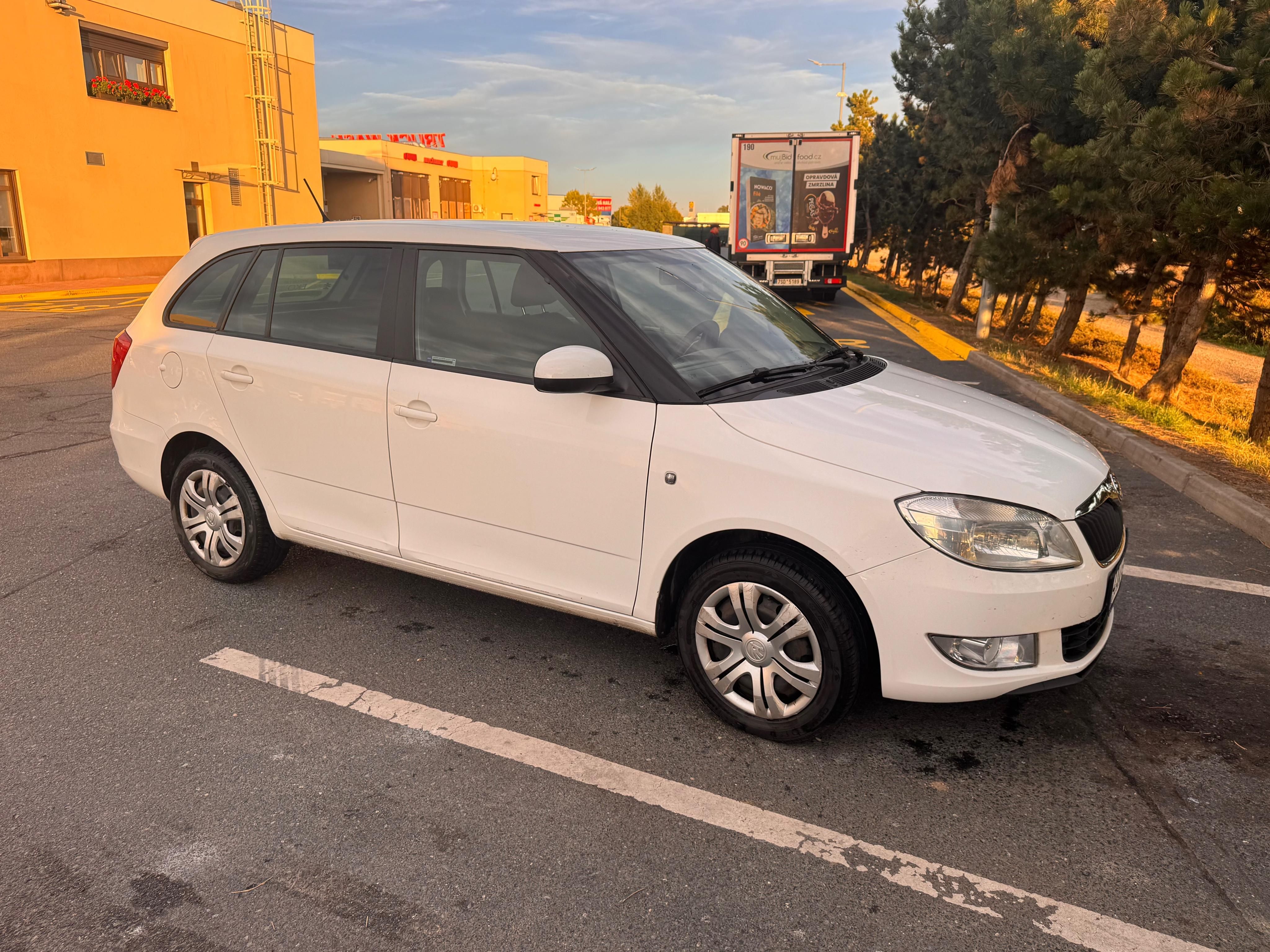 Škoda Fabia - fotka 3