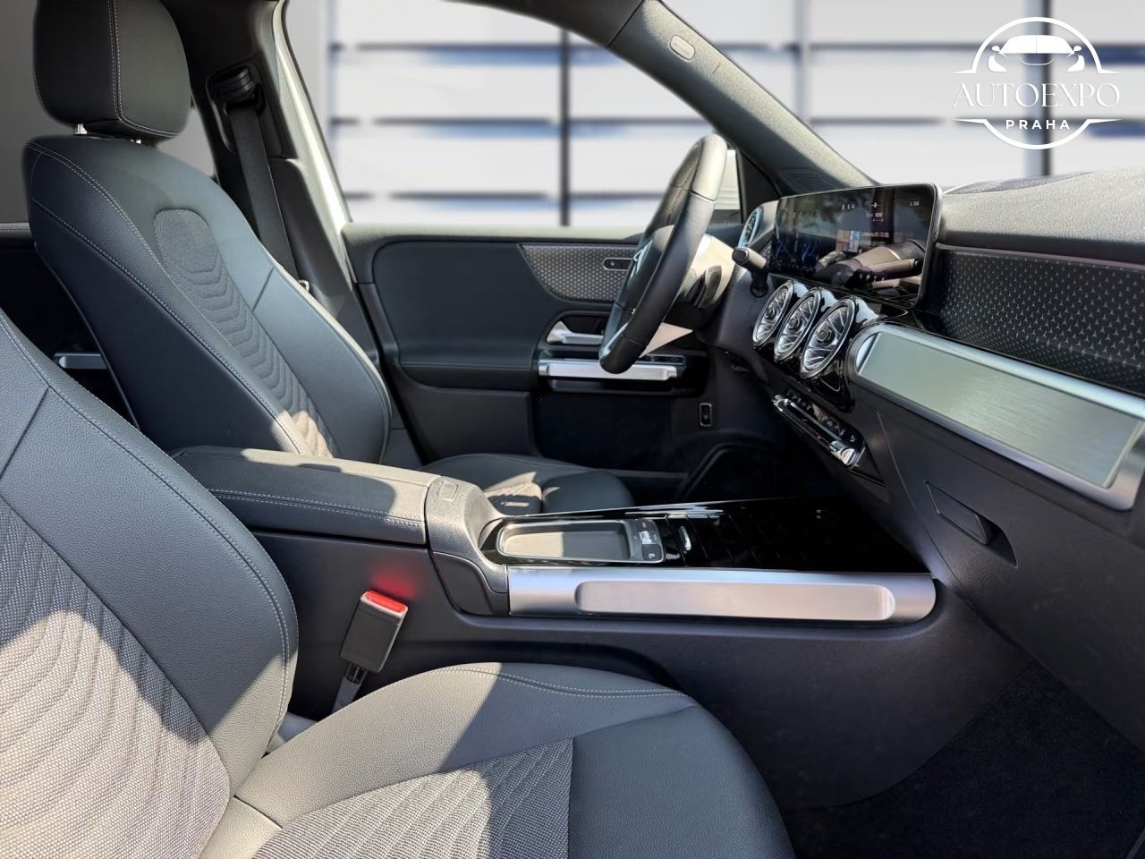 Mercedes-Benz EQB, 250+*DISTRONIC* - fotka 6