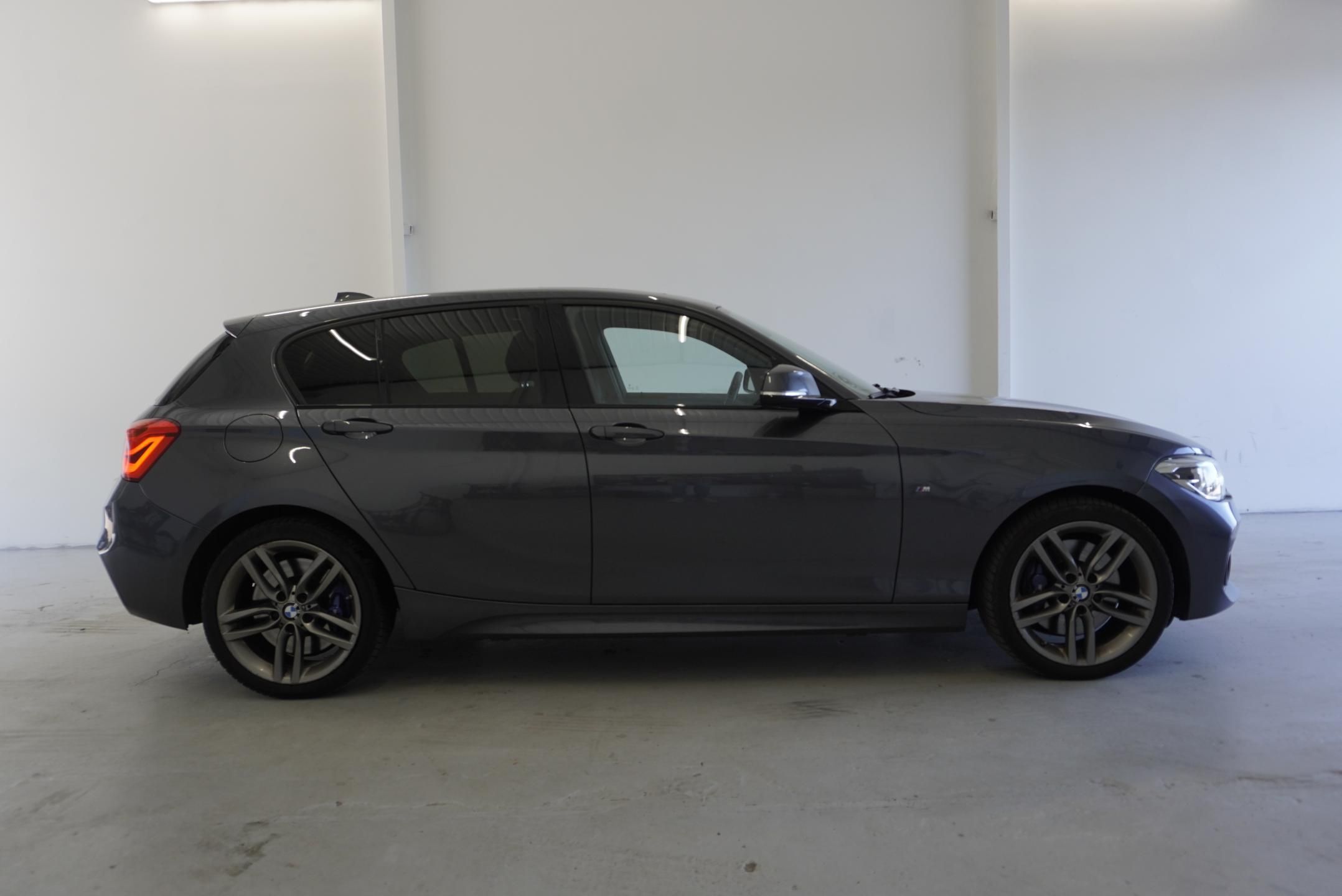 BMW Řada 1, 2,0 M-SPORT XDRIVE AUT. - fotka 4