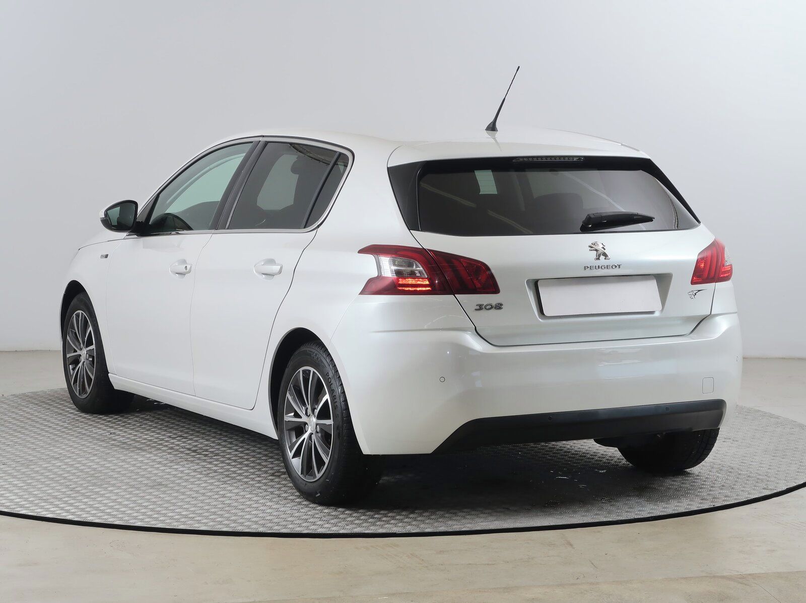 Peugeot 308, 1.2 e-THP - fotka 4