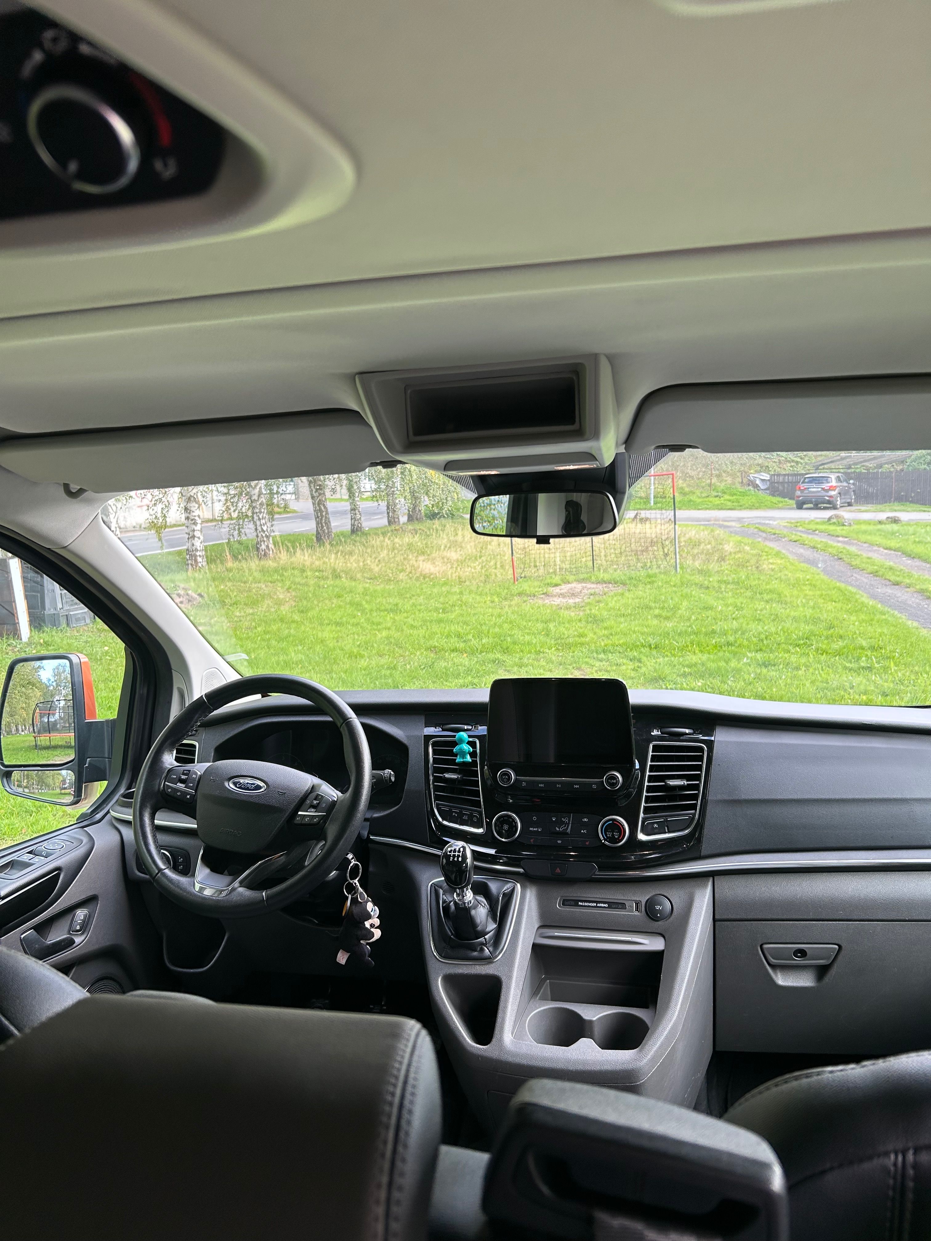 Ford Tourneo Custom, 1,9 TDCI,L1,Titanium X - fotka 6