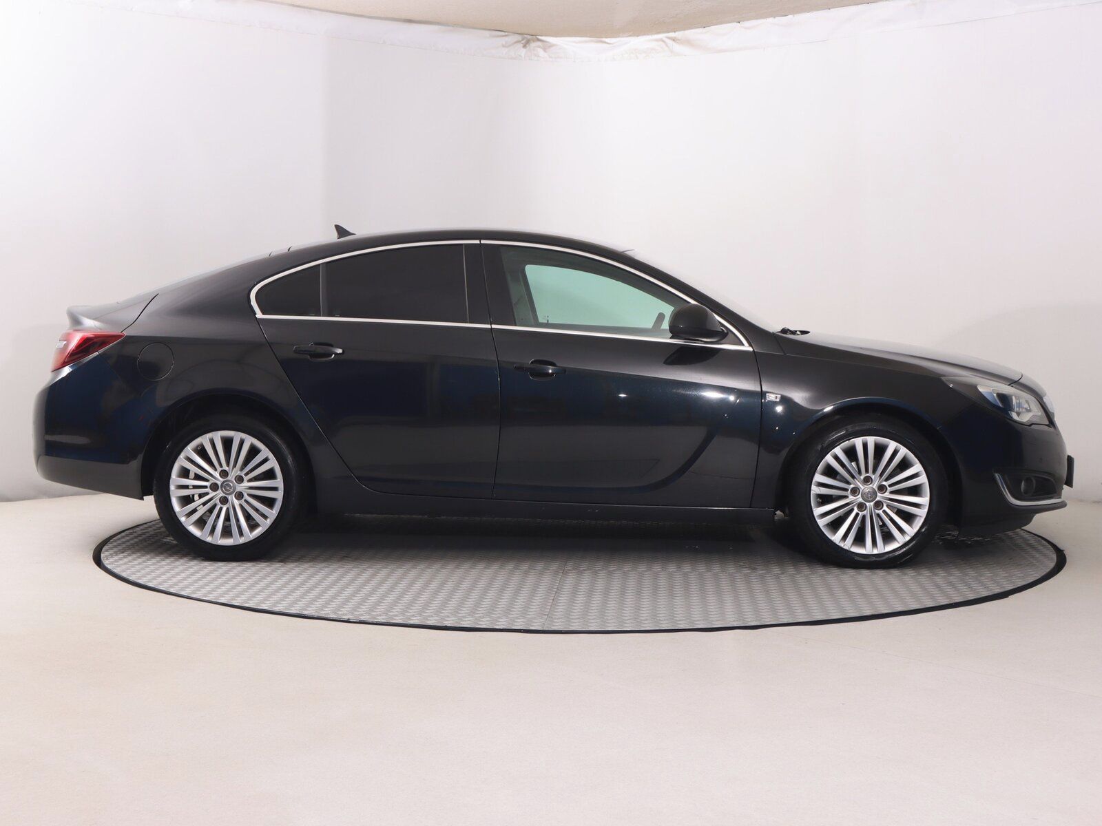 Opel Insignia, 2.0 CDTI, Automat - fotka 6