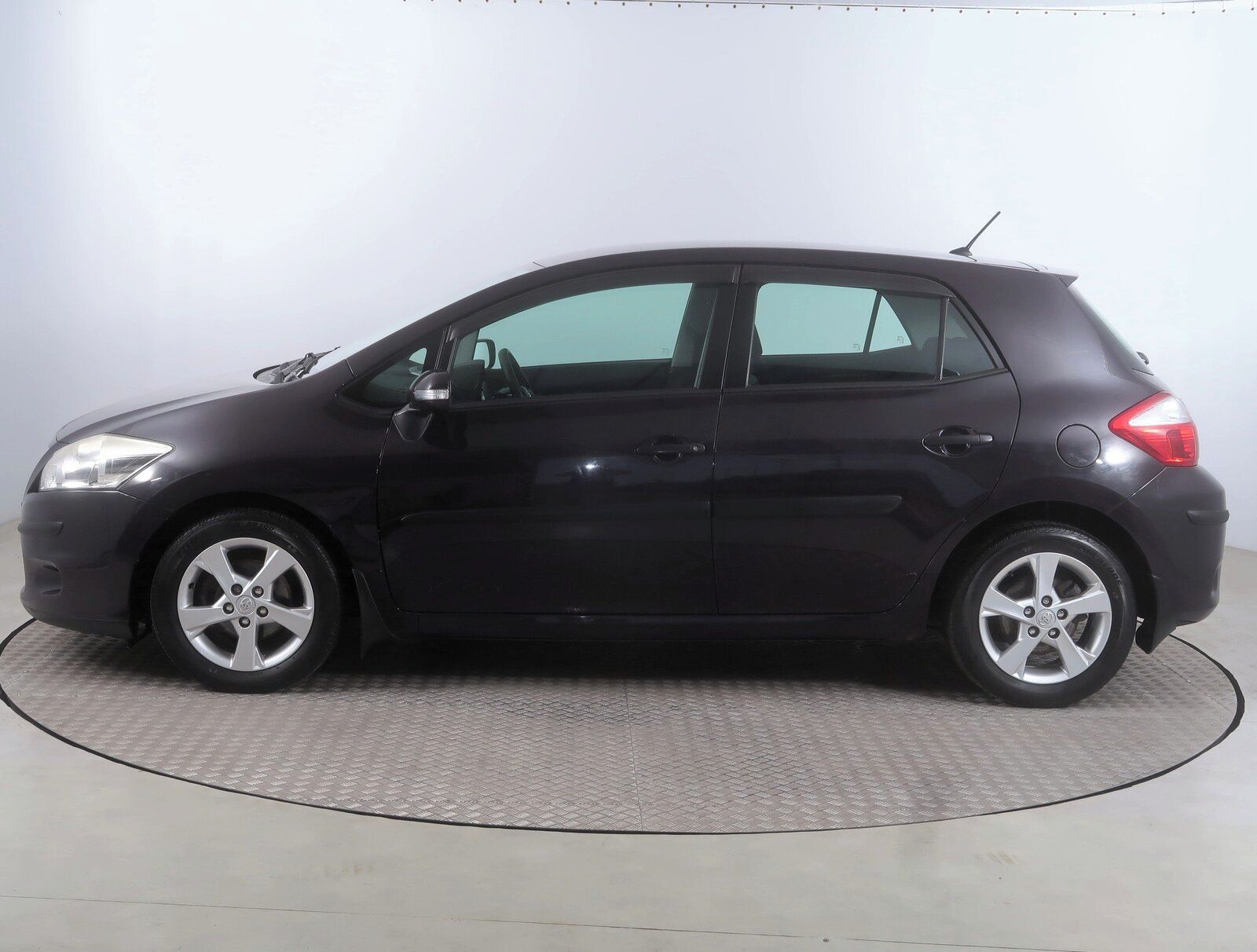 Toyota Auris, 1.6 Valvematic - fotka 3