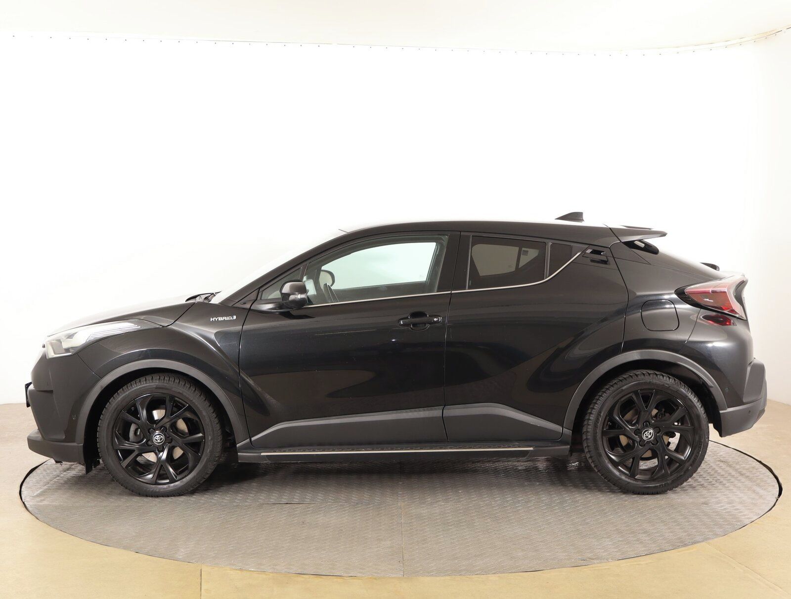 Toyota C-HR, 1.8 Hybrid, Automat - fotka 3