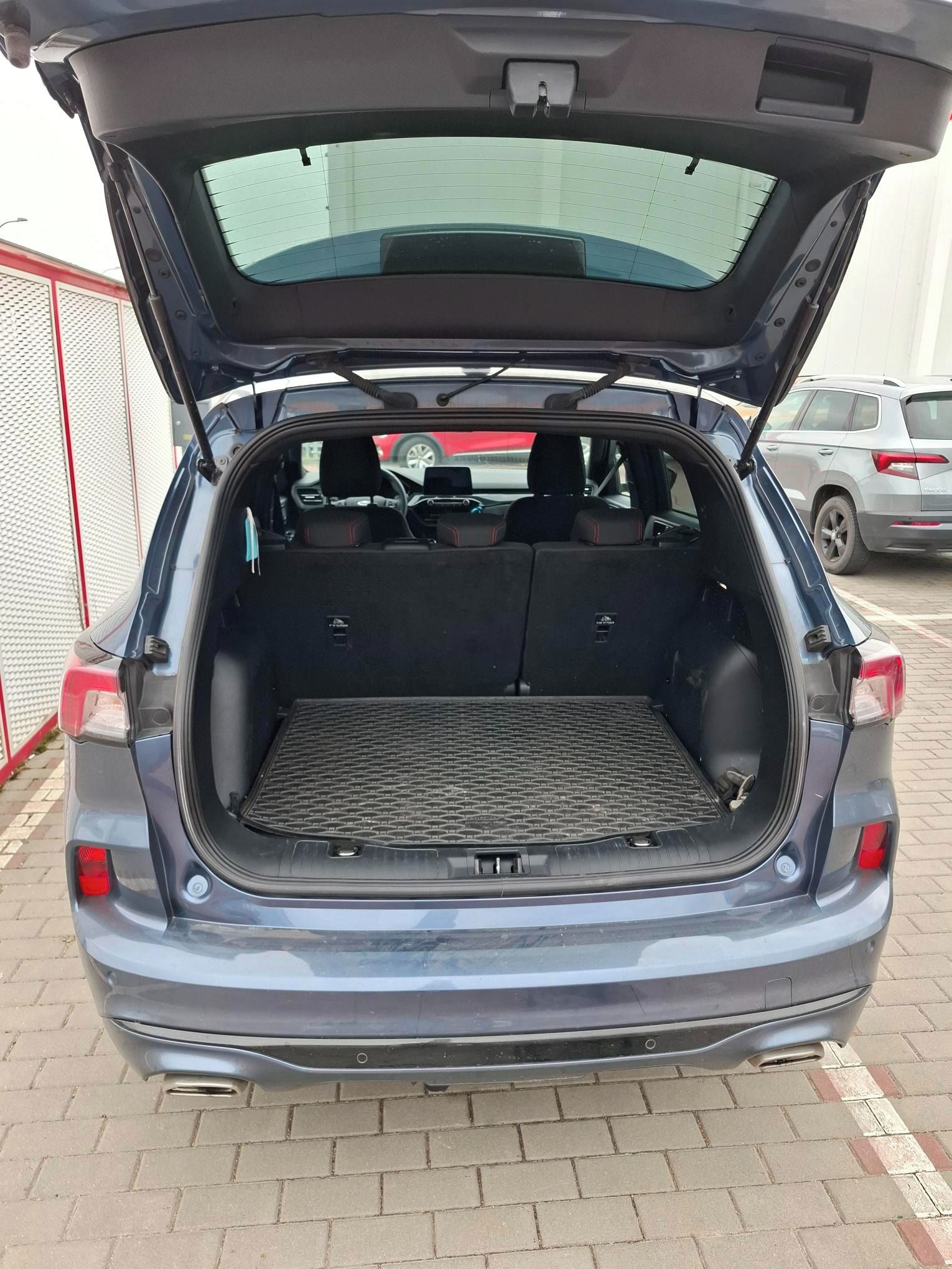 Ford Kuga, 2.5 PHEV ST LINE - fotka 6